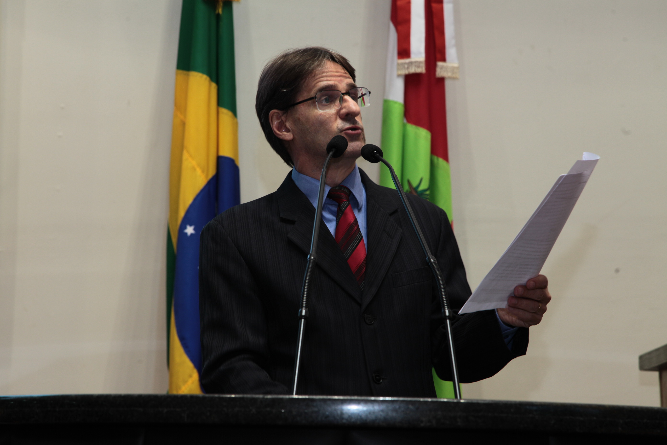 Sessão PlenáriaSessão Plenária - Deputado Neodi Saretta (PT)