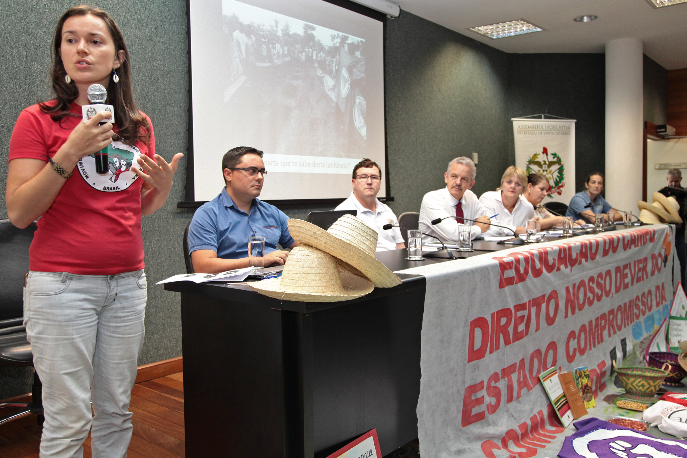 Comissão de Educação Promove Audiência Pública para Discutir a Educação no Campo.