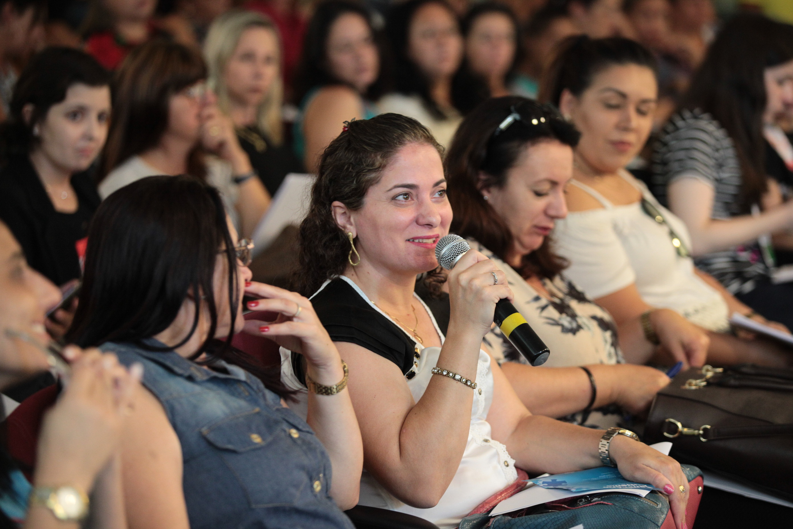 Seminário - Autismo, Inclusão e os Desafios Atuais