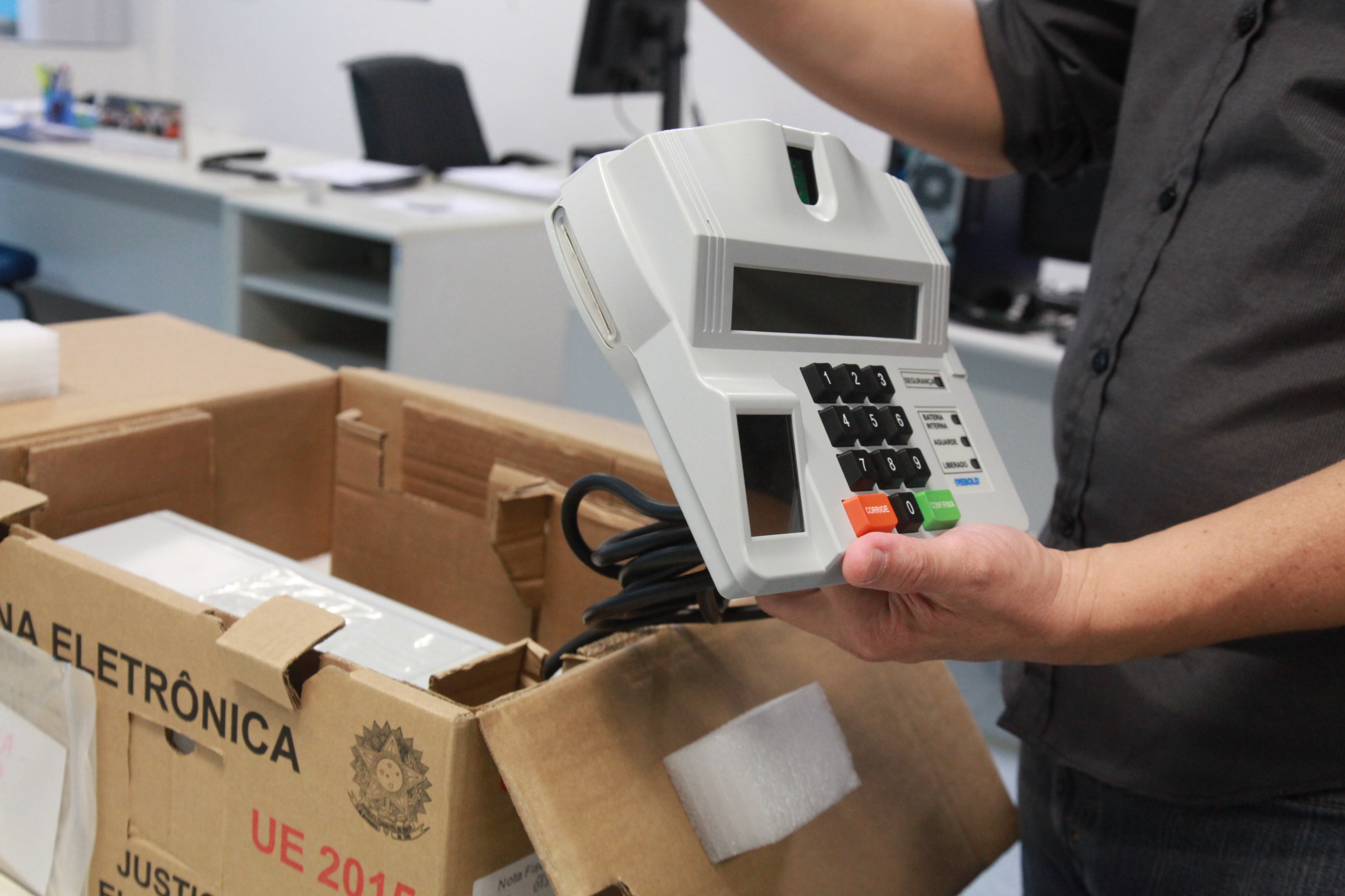 TRE Segurança nas Eleições_Urnas Eletrônicas