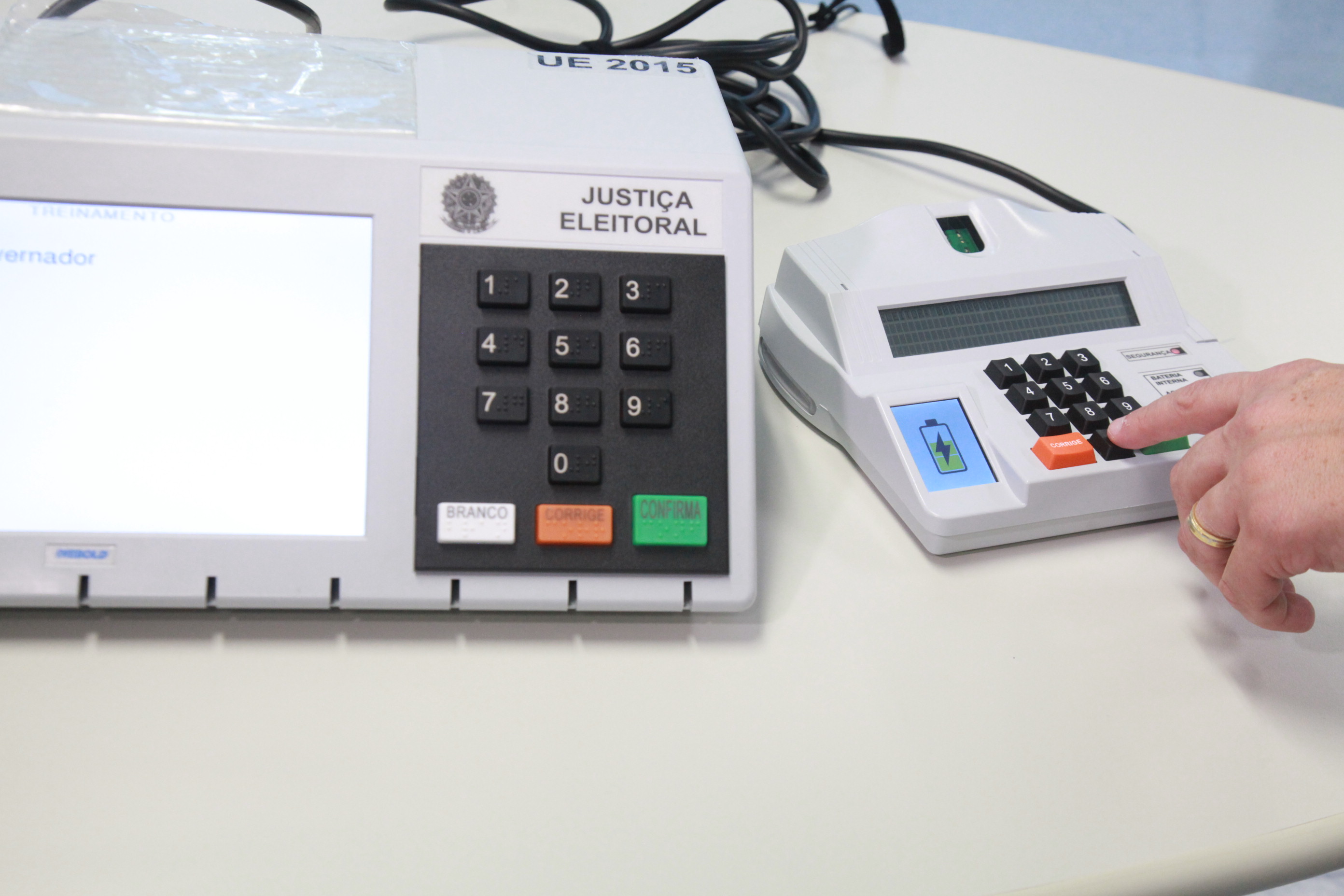 TRE Segurança nas Eleições_Urnas Eletrônicas