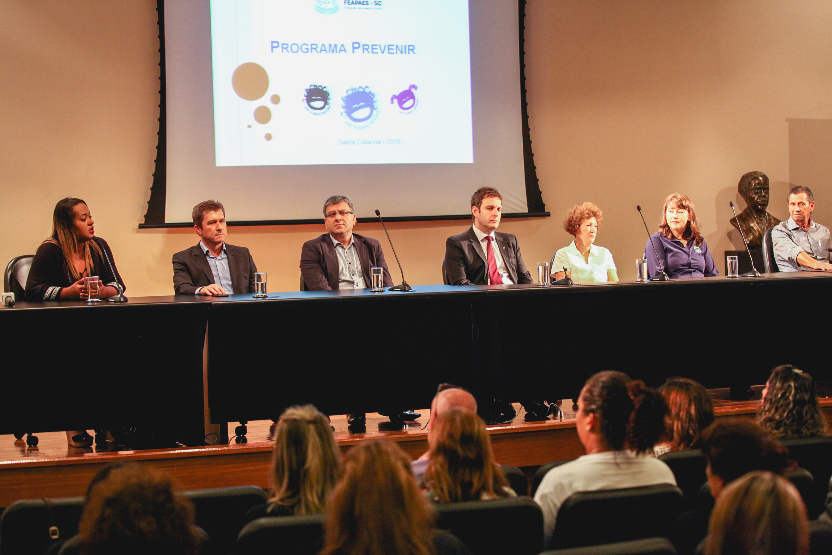 5º Seminário de Saúde e Prevenção de Deficiências das APAES.