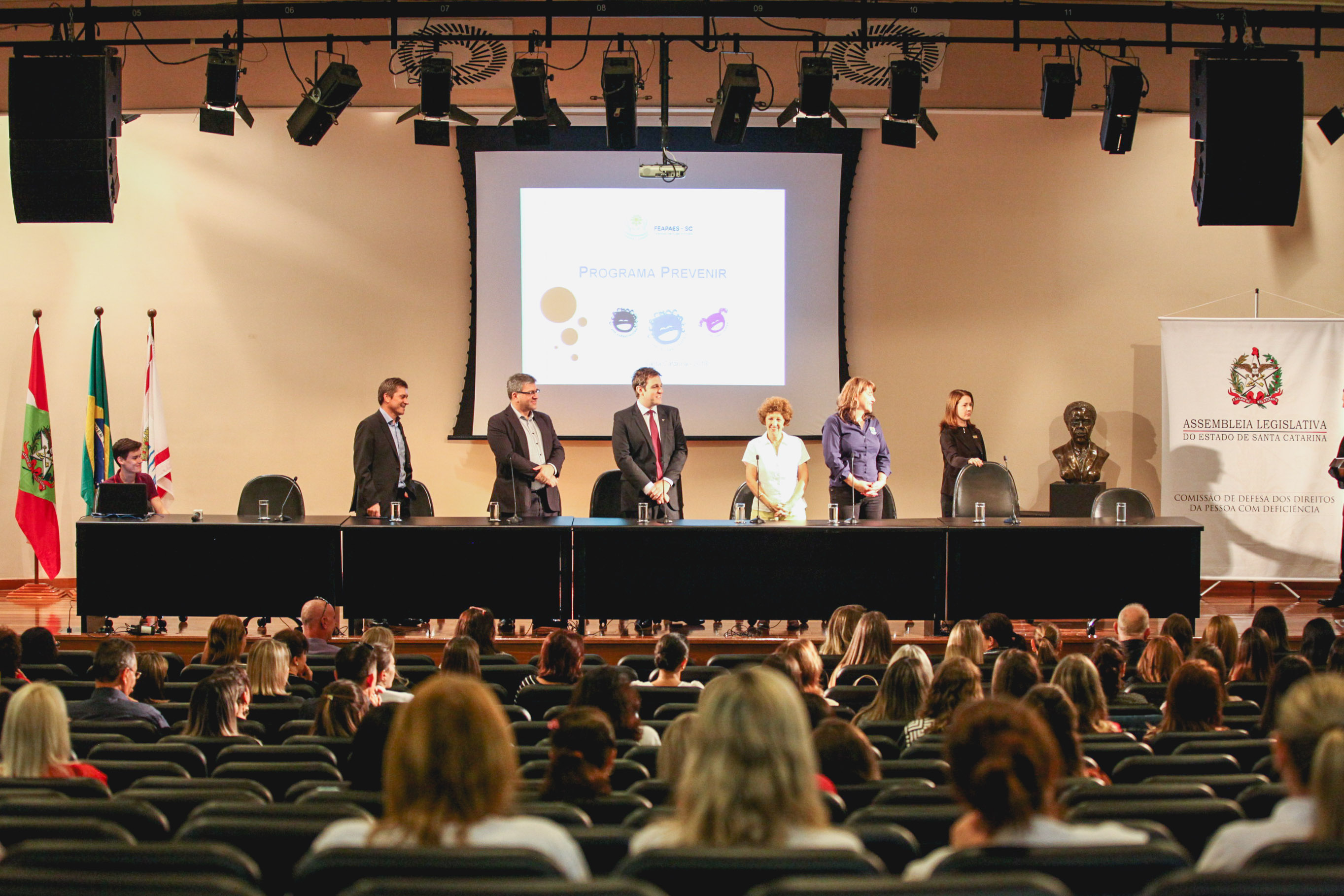 5º Seminário de Saúde e Prevenção de Deficiências das APAES.