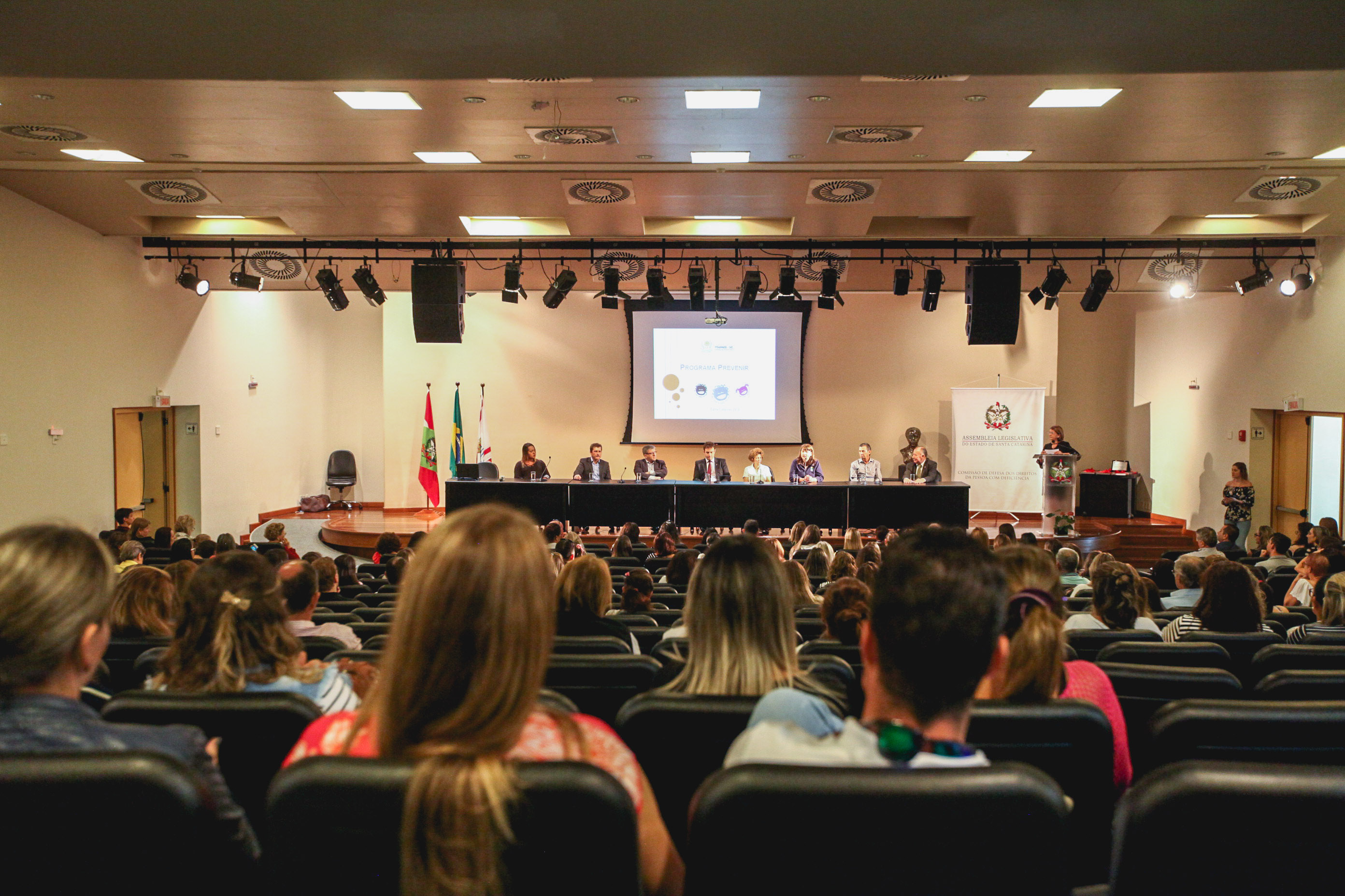 5º Seminário de Saúde e Prevenção de Deficiências das APAES.