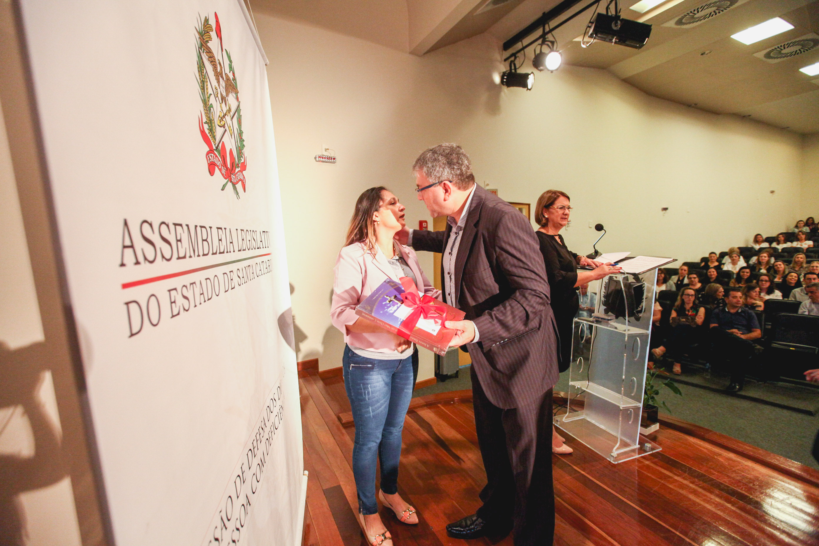 5º Seminário de Saúde e Prevenção de Deficiências das APAES.