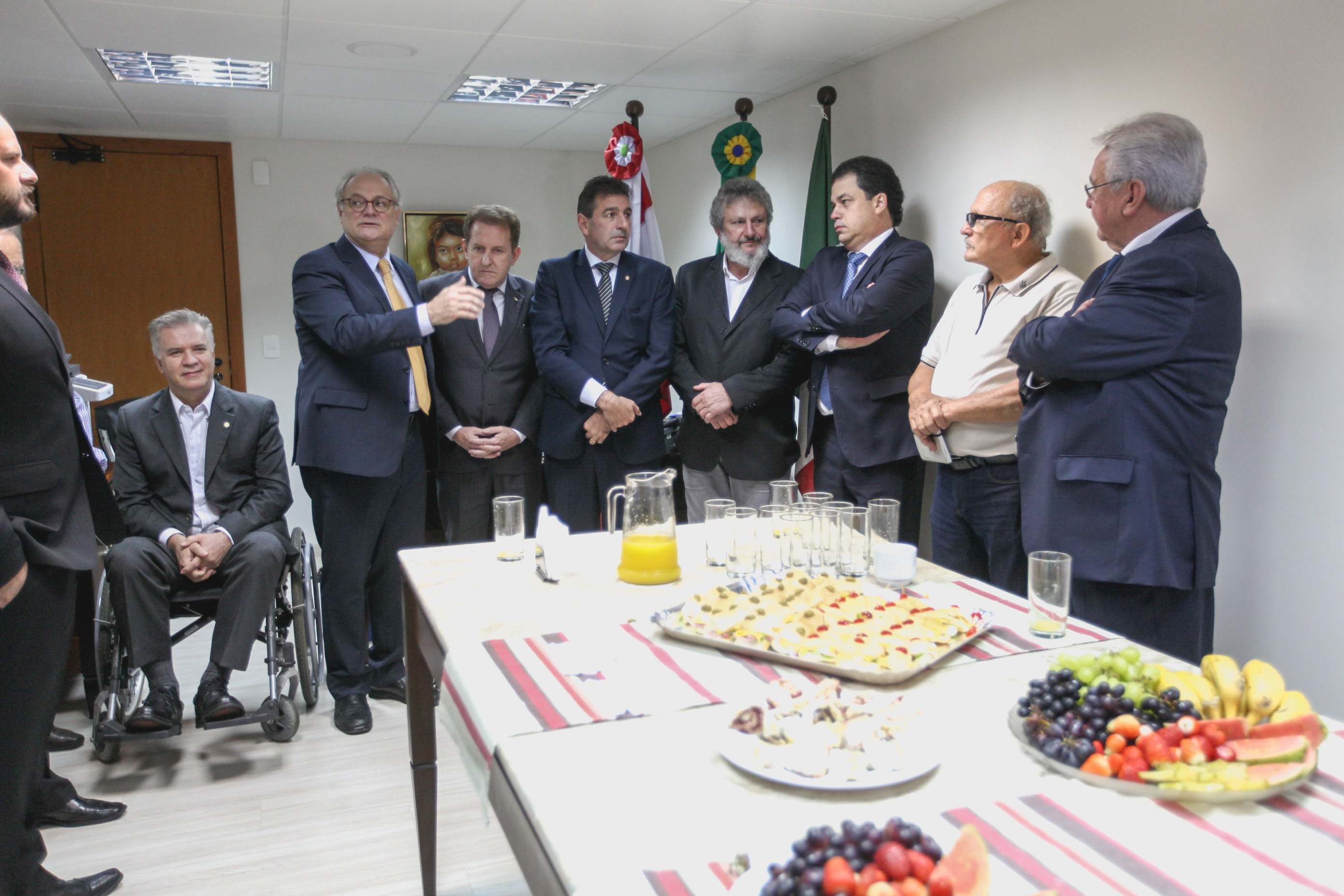 Reunião estratégica para implantação do Consulado Italiano em Santa Catarina.