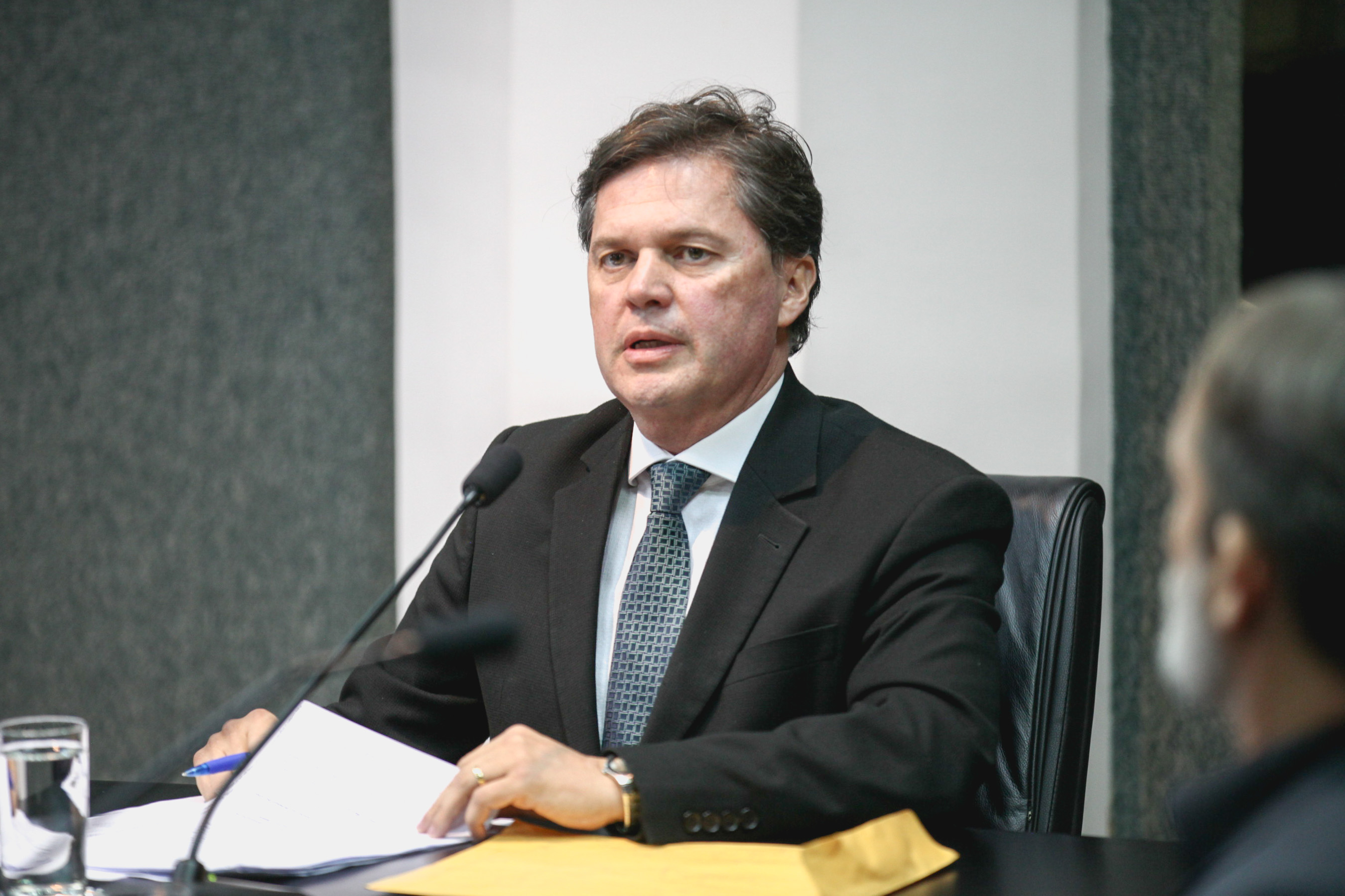 Comissão de Transporte e Desenvolvimento Urbano.
