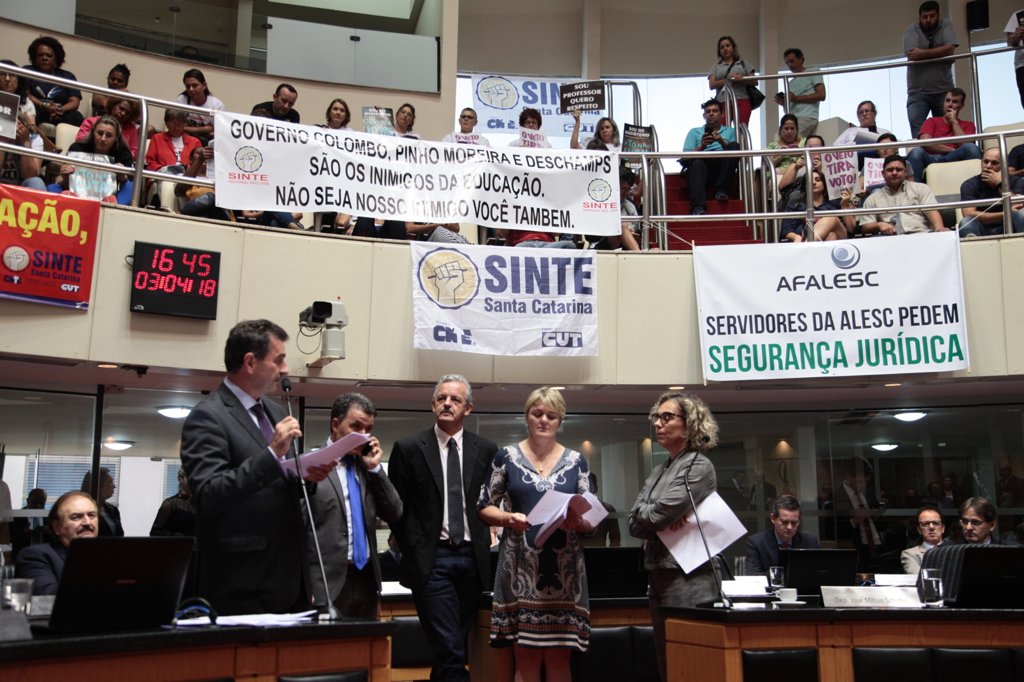 Aprovada admissibilidade de quatro medidas provisórias