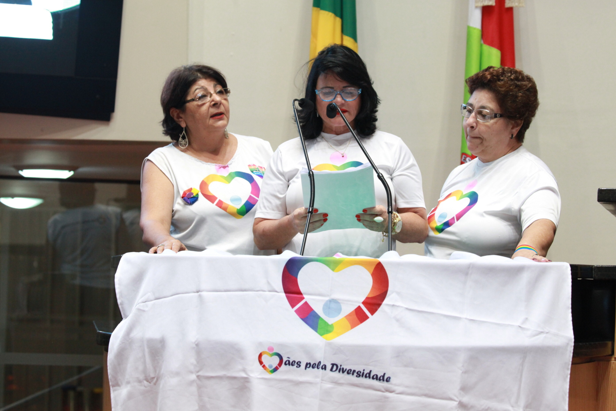 Movimento Mães pela Diversidade prega respeito aos direitos dos LGBTs
