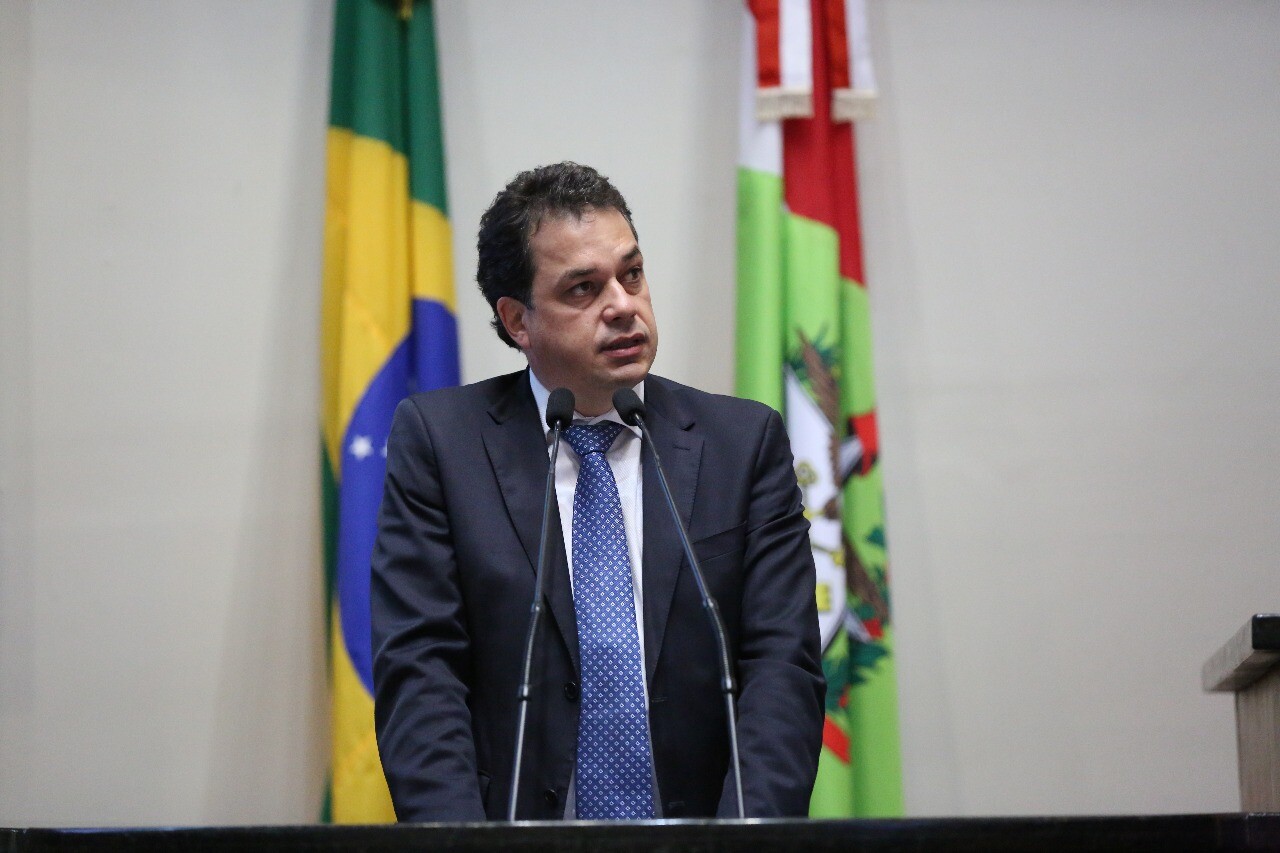 Rodrigo Minotto critica lentidão para revitalizar Rodovia Jorge Lacerda
