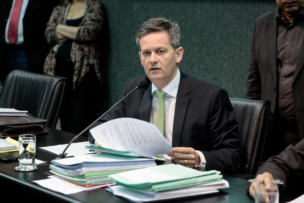 CCJ rejeita MP que reduz alíquota do ICMS