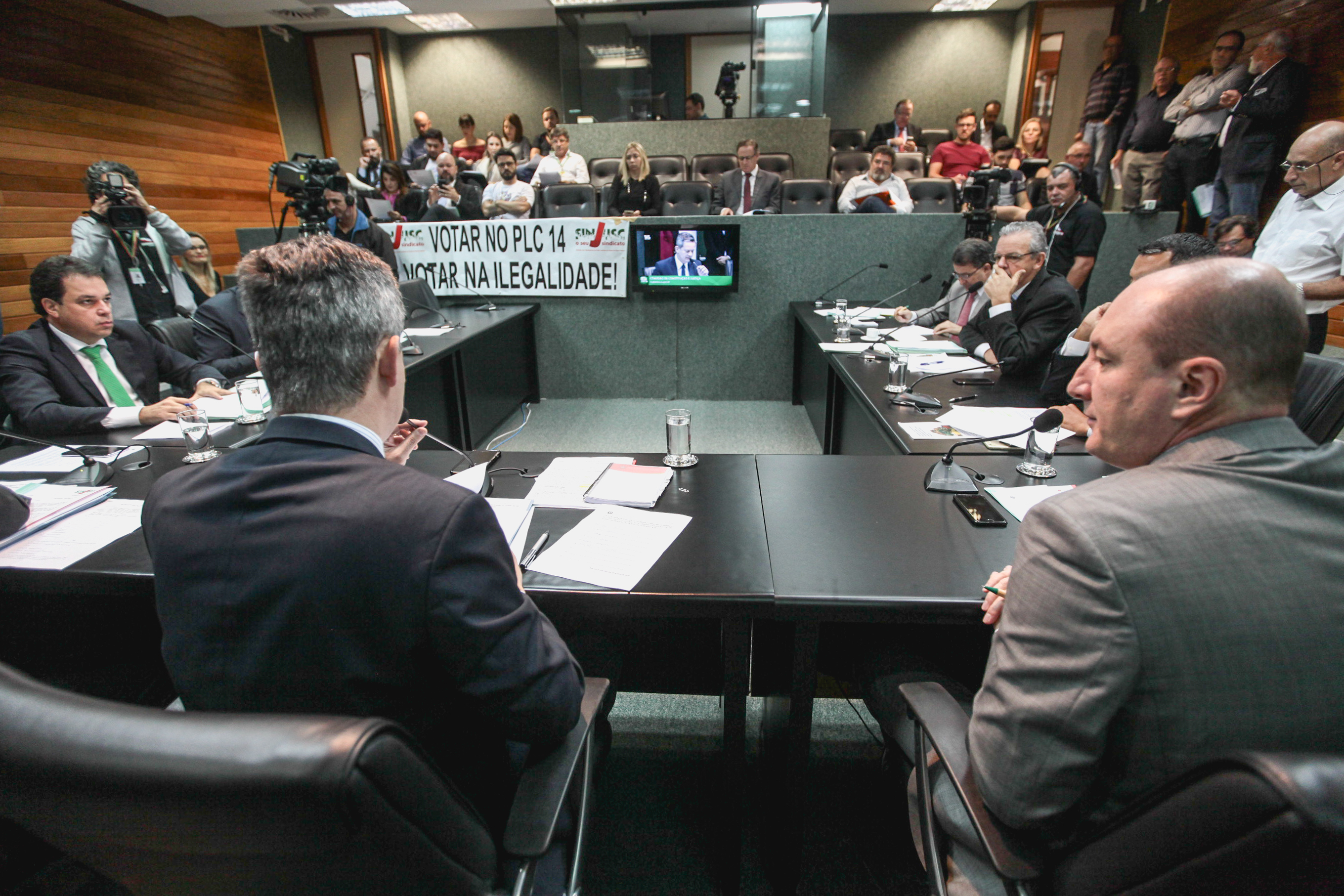 Comissão de Constituição e Justiça.