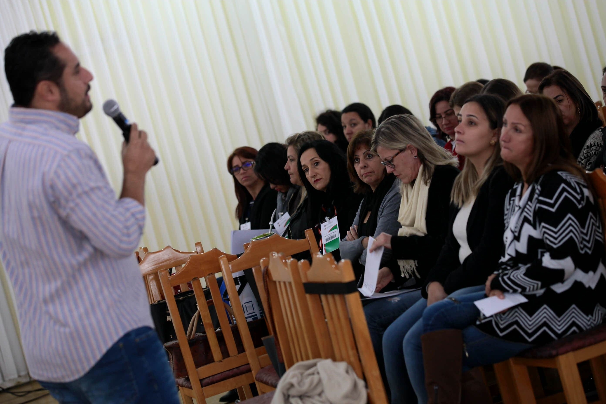 Apresentação sobre equoterapia encerra seminário do autismo