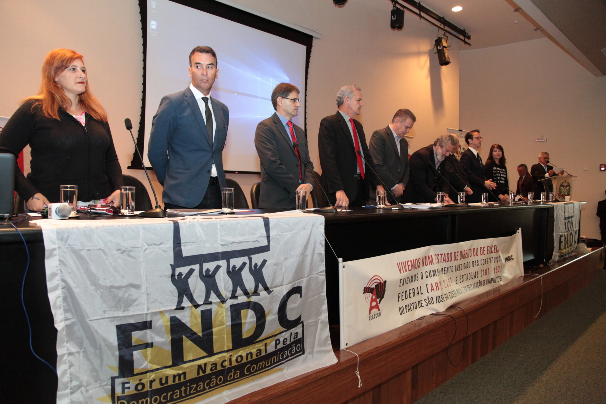 Audiência debate restrições do TCE à contratação de rádios comunitárias