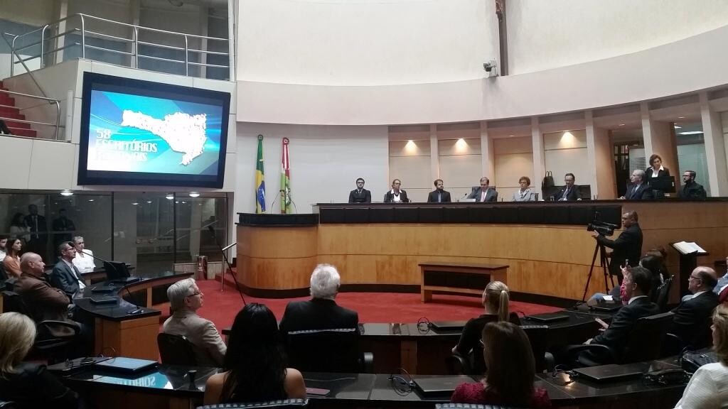 Assembleia celebra os 125 anos de atuação da Jucesc