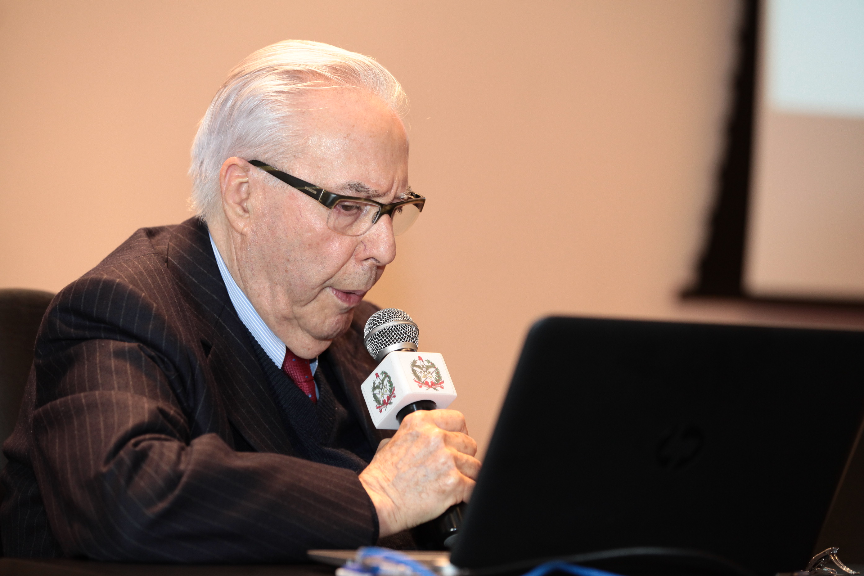 Professor Paulo Affonso Leme Machado.
