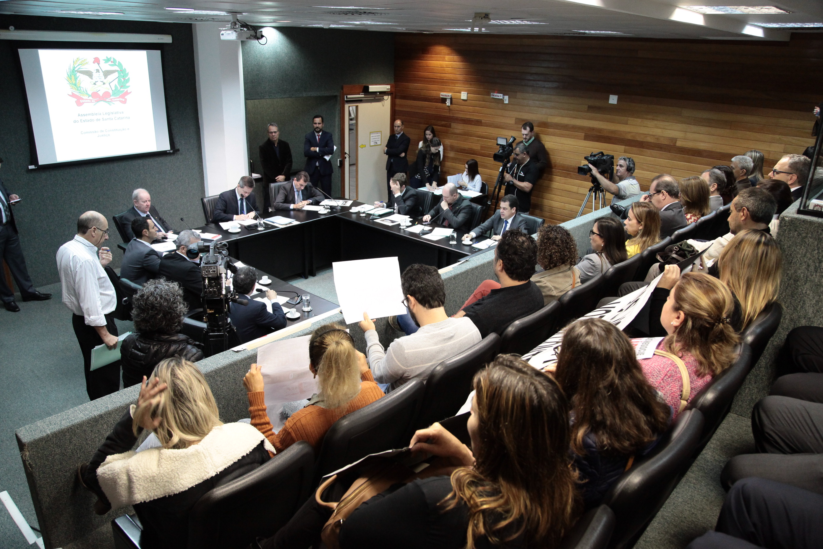 Comissão de Constituição e Justiça