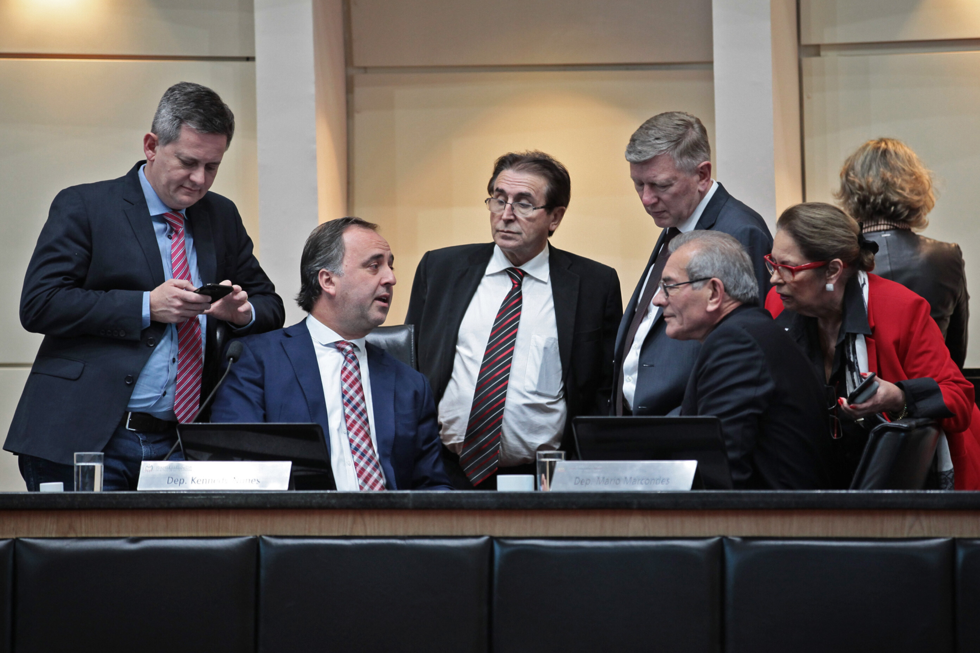 Agricultura familiar e promoções na Polícia Civil são destaques na sessão