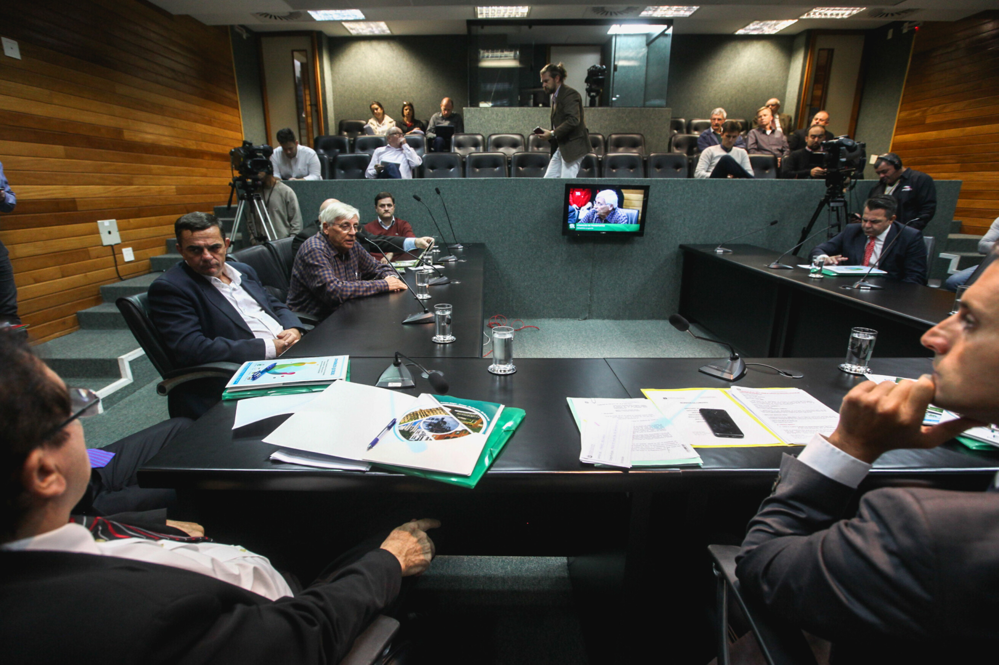 Prefeitos apresentam experiência do Consórcio Quiriri à comissão da Alesc