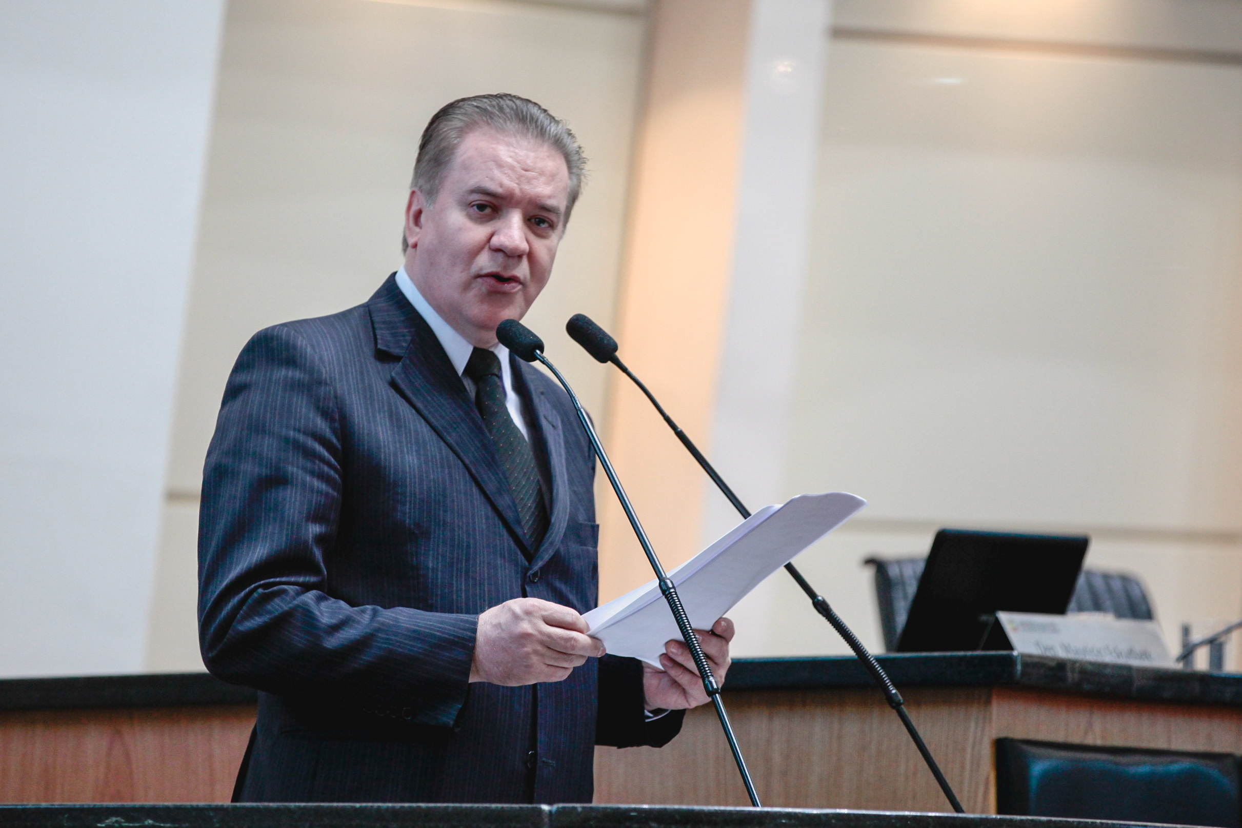Deputado César Valduga (PCdoB). Sessão Ordinária.