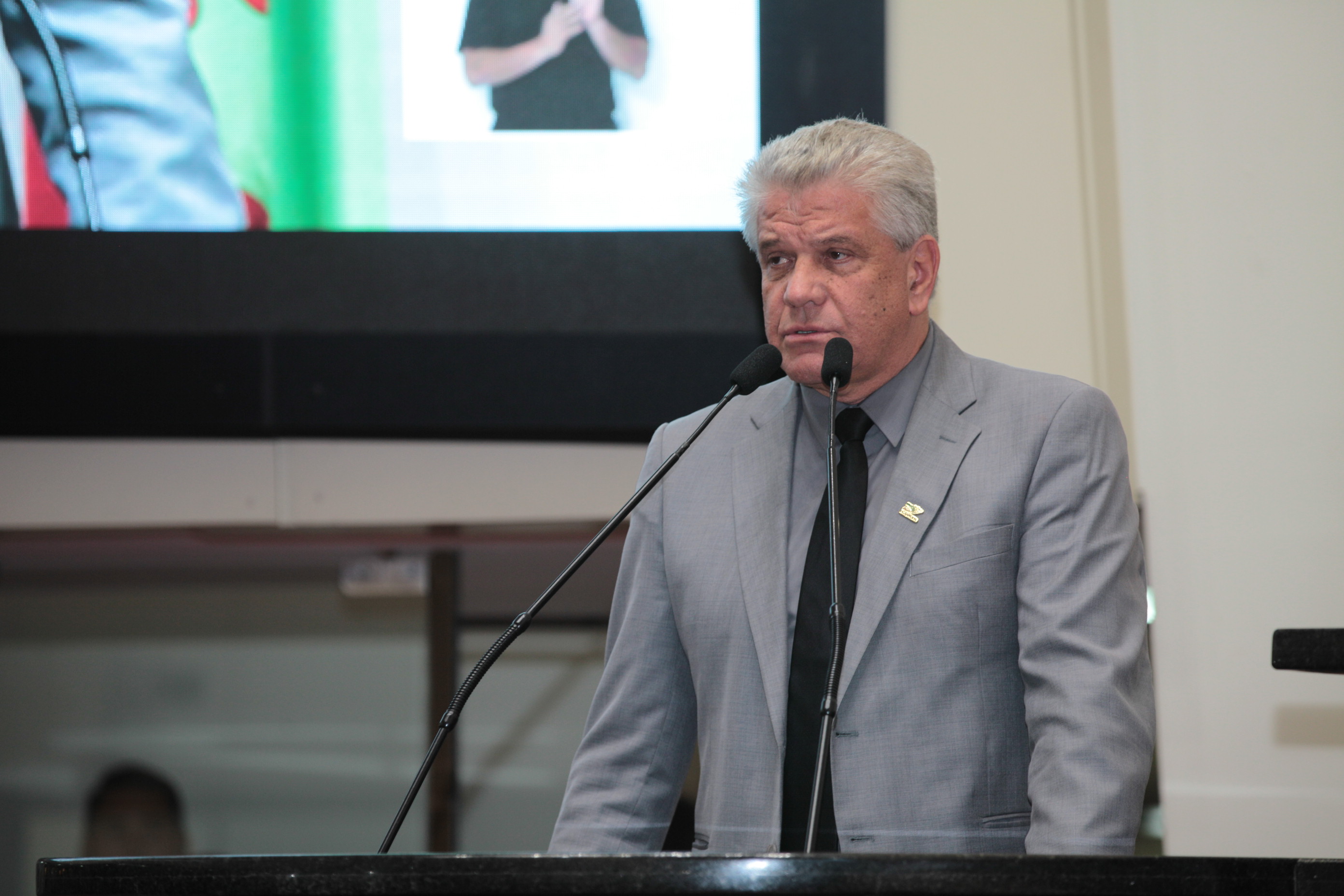 Presidente da Fetrancesc – tribuna
