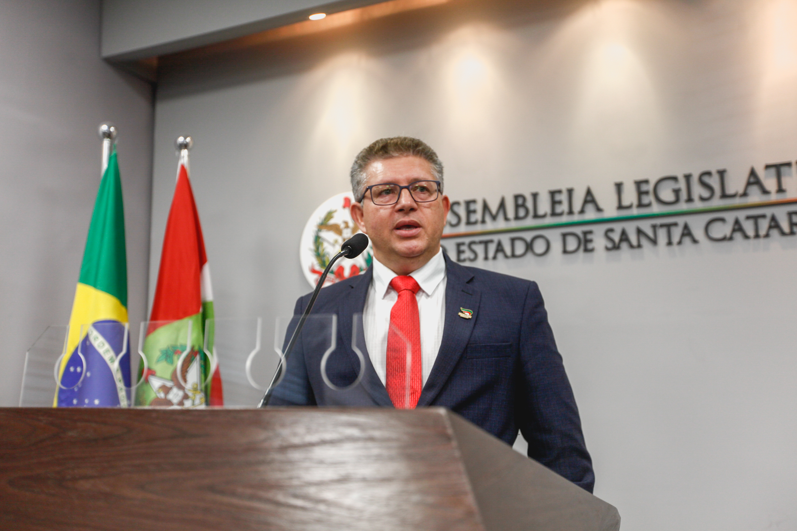 Itelvino Schinaider, presidente da Fecontesc. Lançamento do Edital da 8ª Edição da Certificação de Responsabilidade Social.