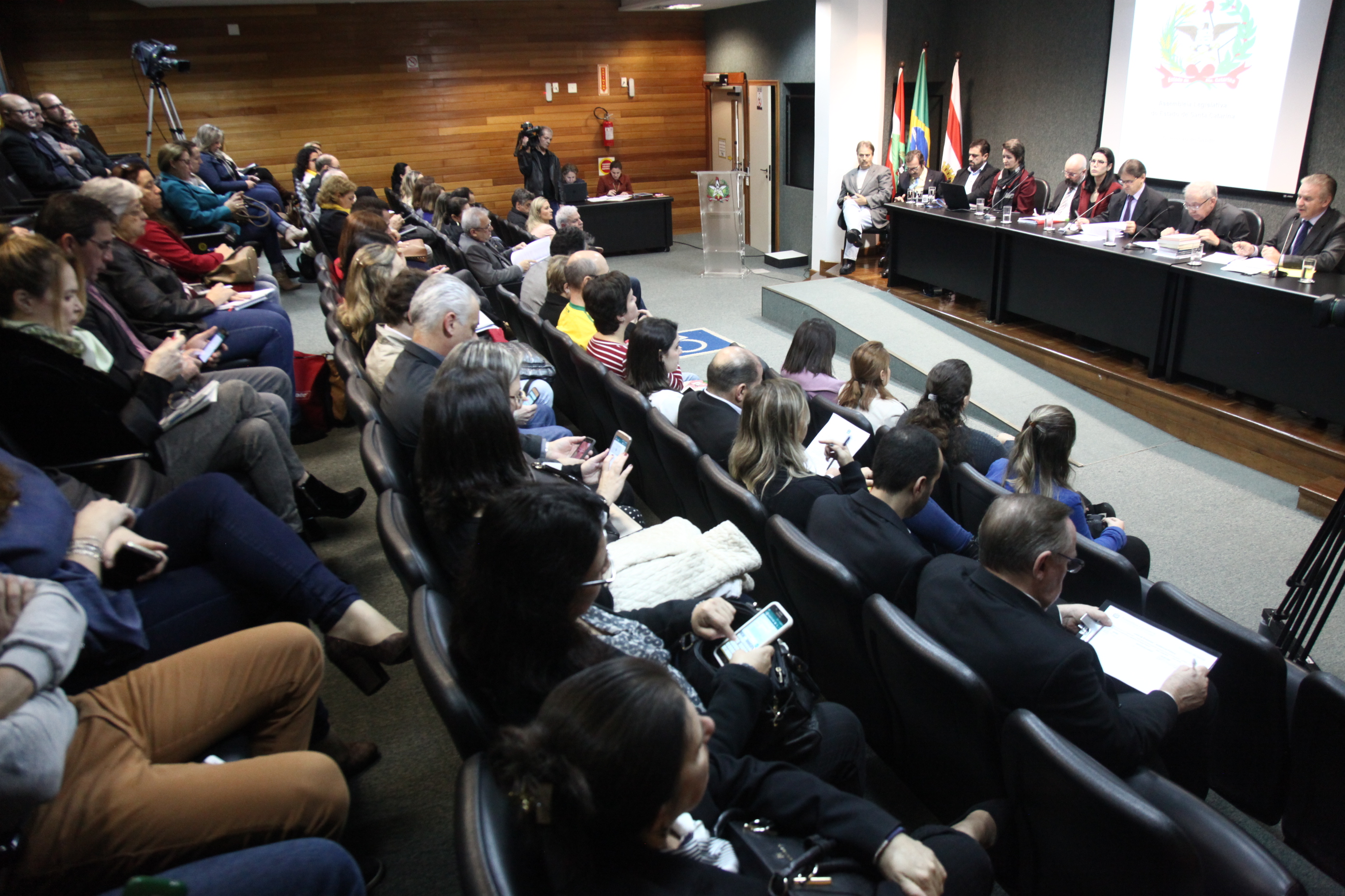 Audiência Publica para Discutir a Implantação da Lei 17. 066/ 2017 e efetivo Funcionamento do SISREG