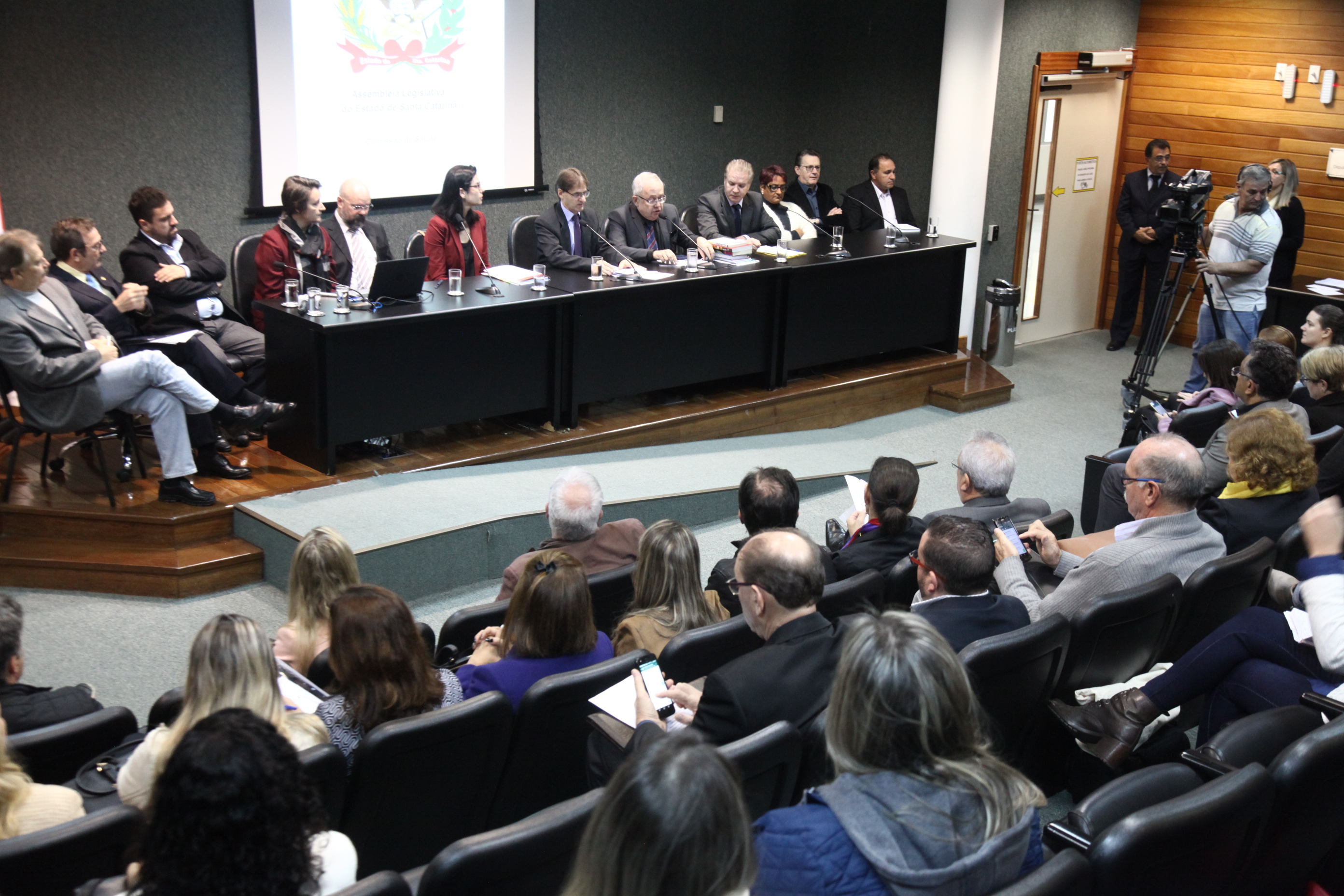 Audiência Publica para Discutir a Implantação da Lei 17. 066/ 2017 e efetivo Funcionamento do SISREG