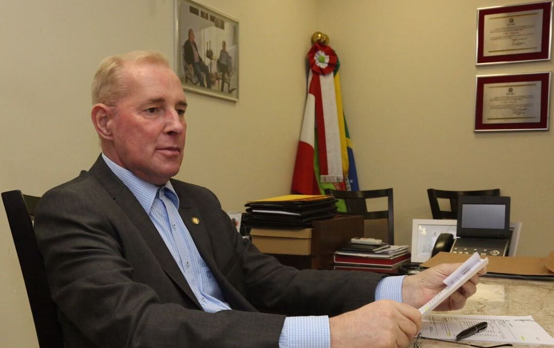 Presidente Aldo Schneider retorna às atividades na Alesc