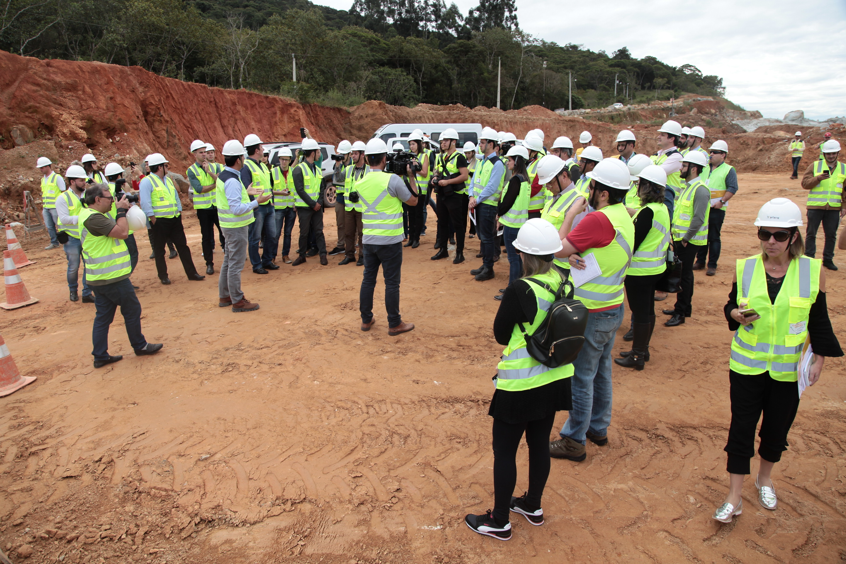 Equipe da Comissão de Transportes da Alesc Visita Obras do Anel Viário de Florianópolis.
