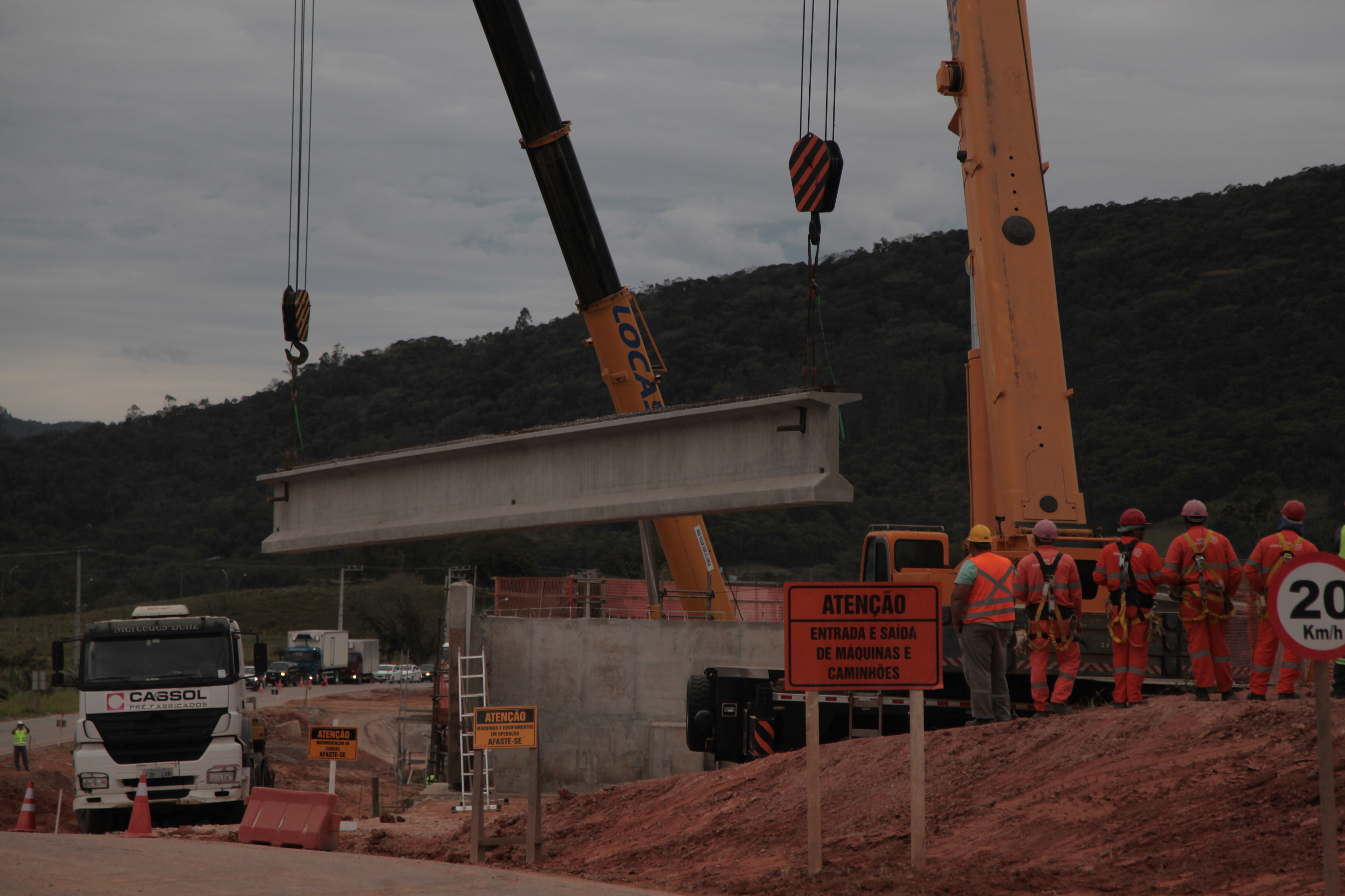 Equipe da Comissão de Transportes da Alesc Visita Obras do Anel Viário de Florianópolis.