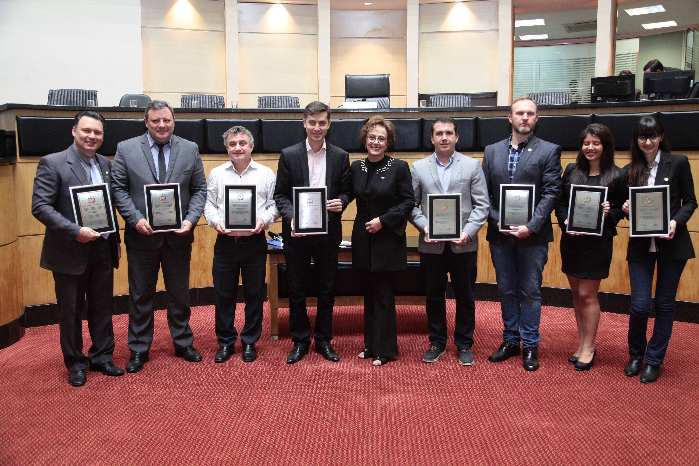 Sessão Especial em Homenagem às Prefeituras participantes do Programa Qualifica
