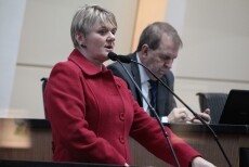 Luciane vai exigir que Secretaria de Educação reavalie cortes da pasta