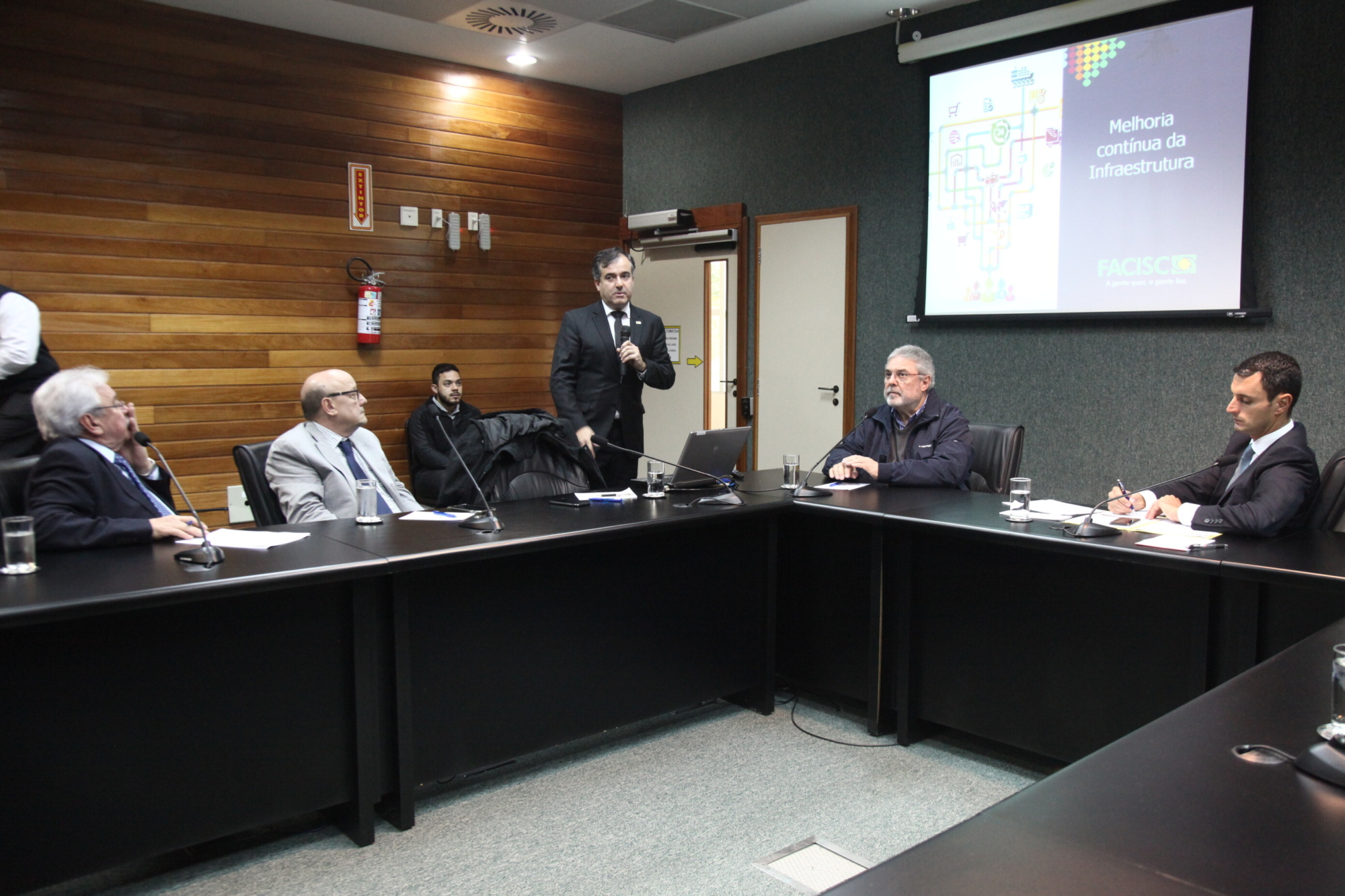 Facisc apresenta preocupações do setor com a infraestrutura em SC