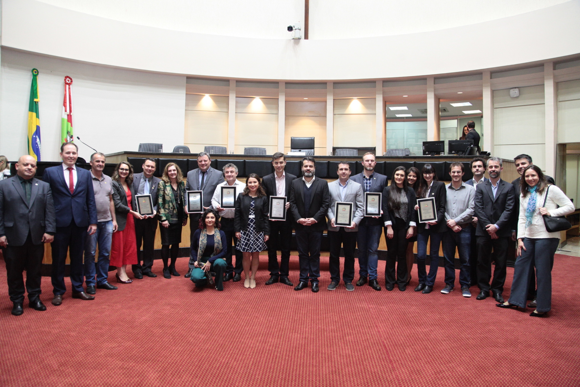 Assembleia homenageia prefeituras participantes do Programa Qualifica