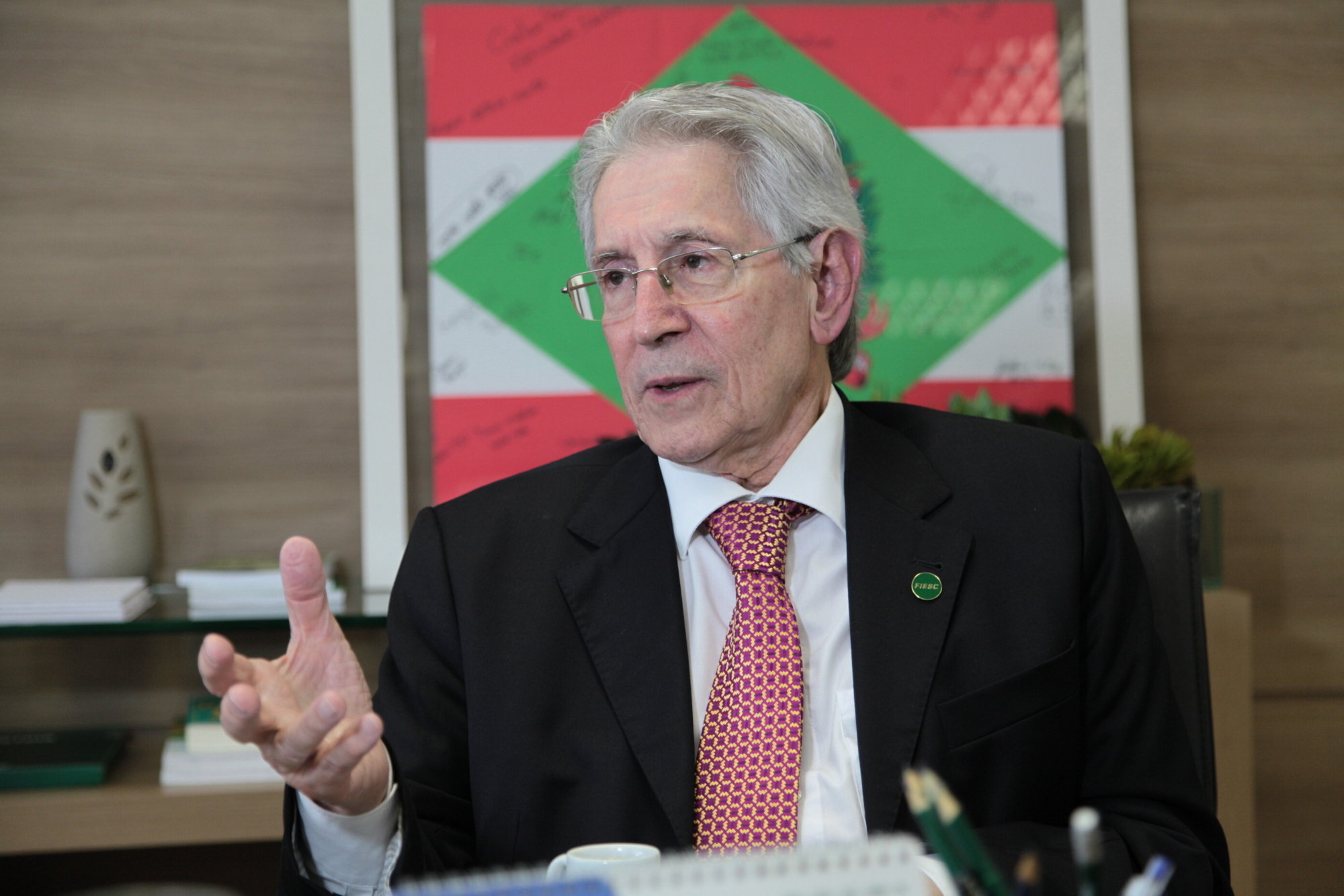Protecionismo, barreiras sanitárias e greve derrubam exportações de SC