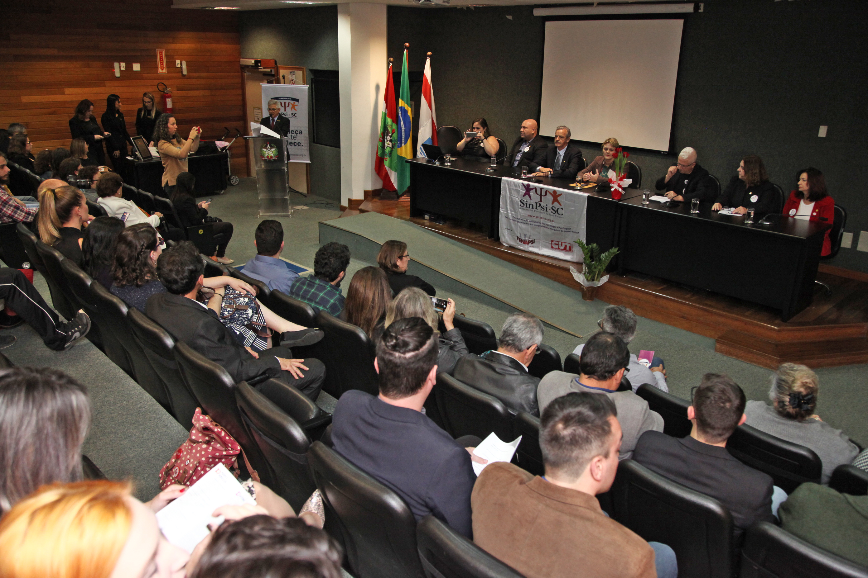 Ato Parlamentar Solene em Homenagem ao Sindicato dos Psicólogos de Santa Catarina.