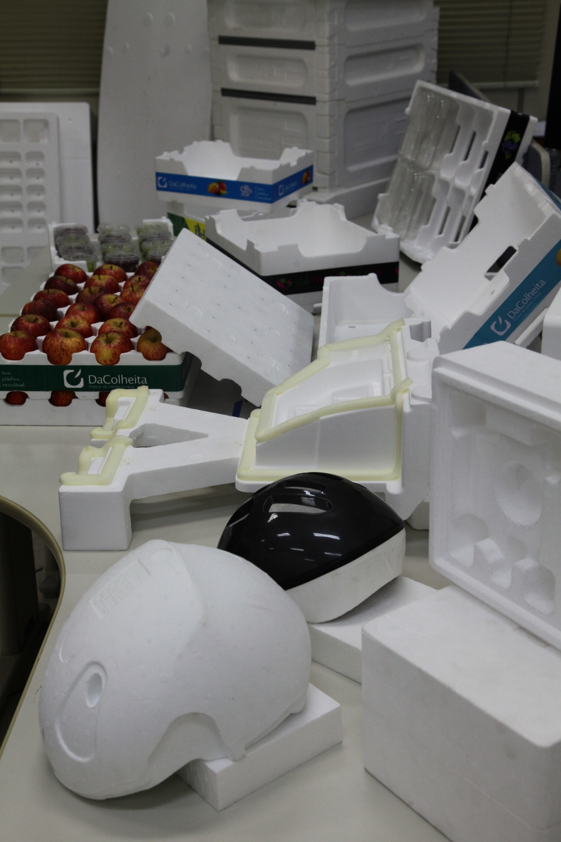 Embalagens e outros produtos em EPS.