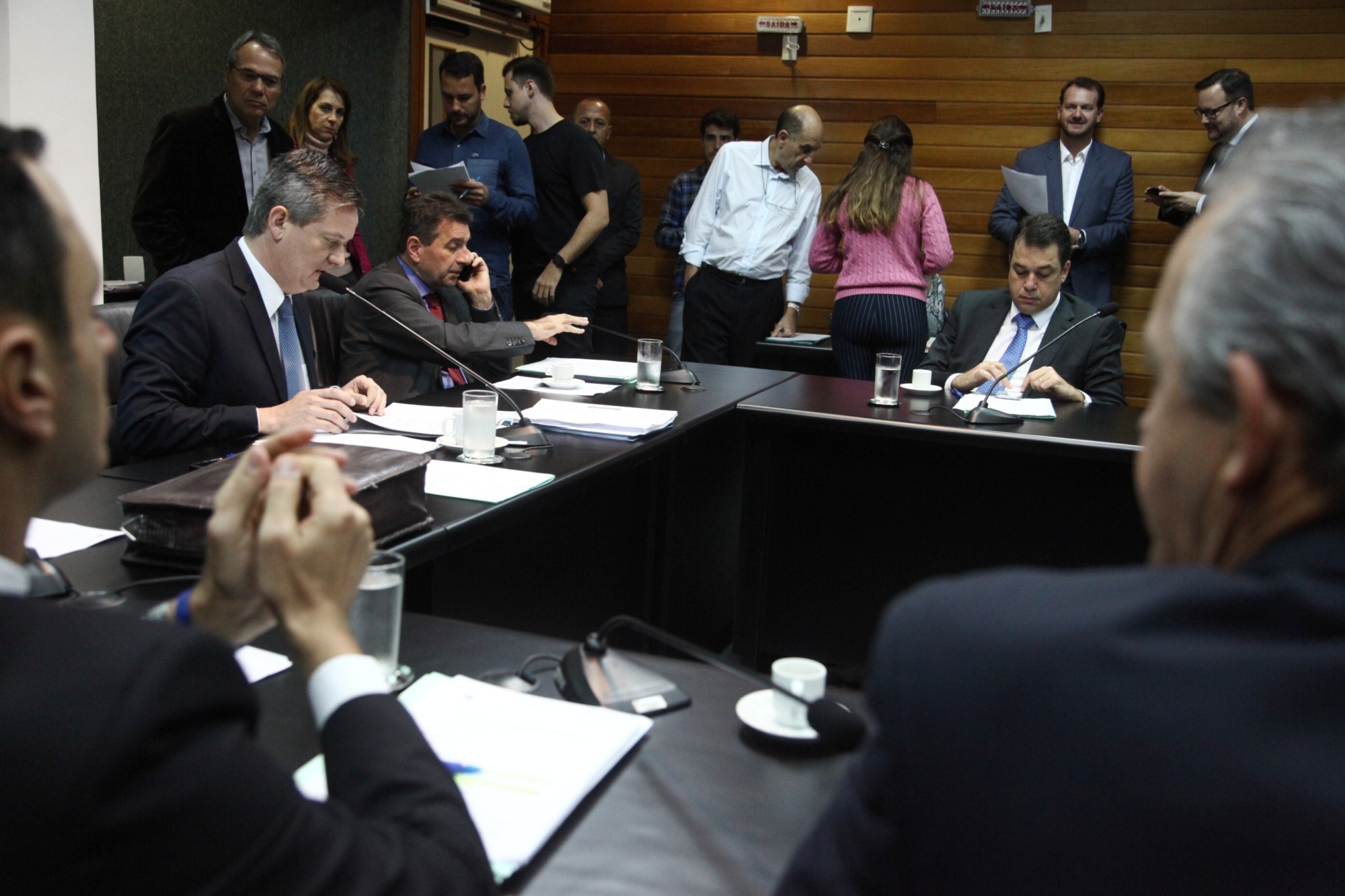 CCJ aprova PL que revoga concessão assistência de saúde para deputados
