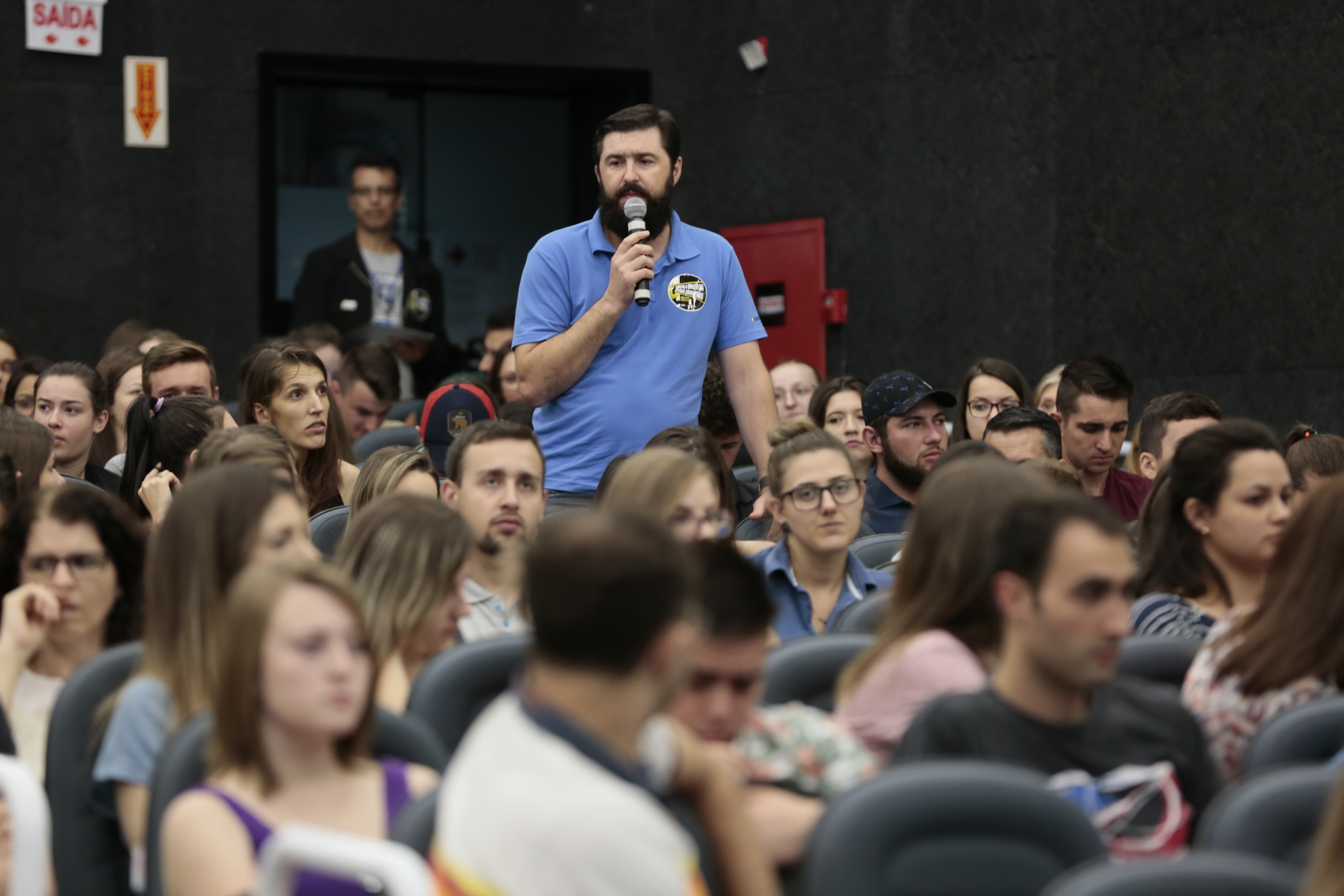 Comissão de Educação da Alesc promove audiência pública sobre a redução das bolsas comunitárias definida pela PEC 0005.3/2017.