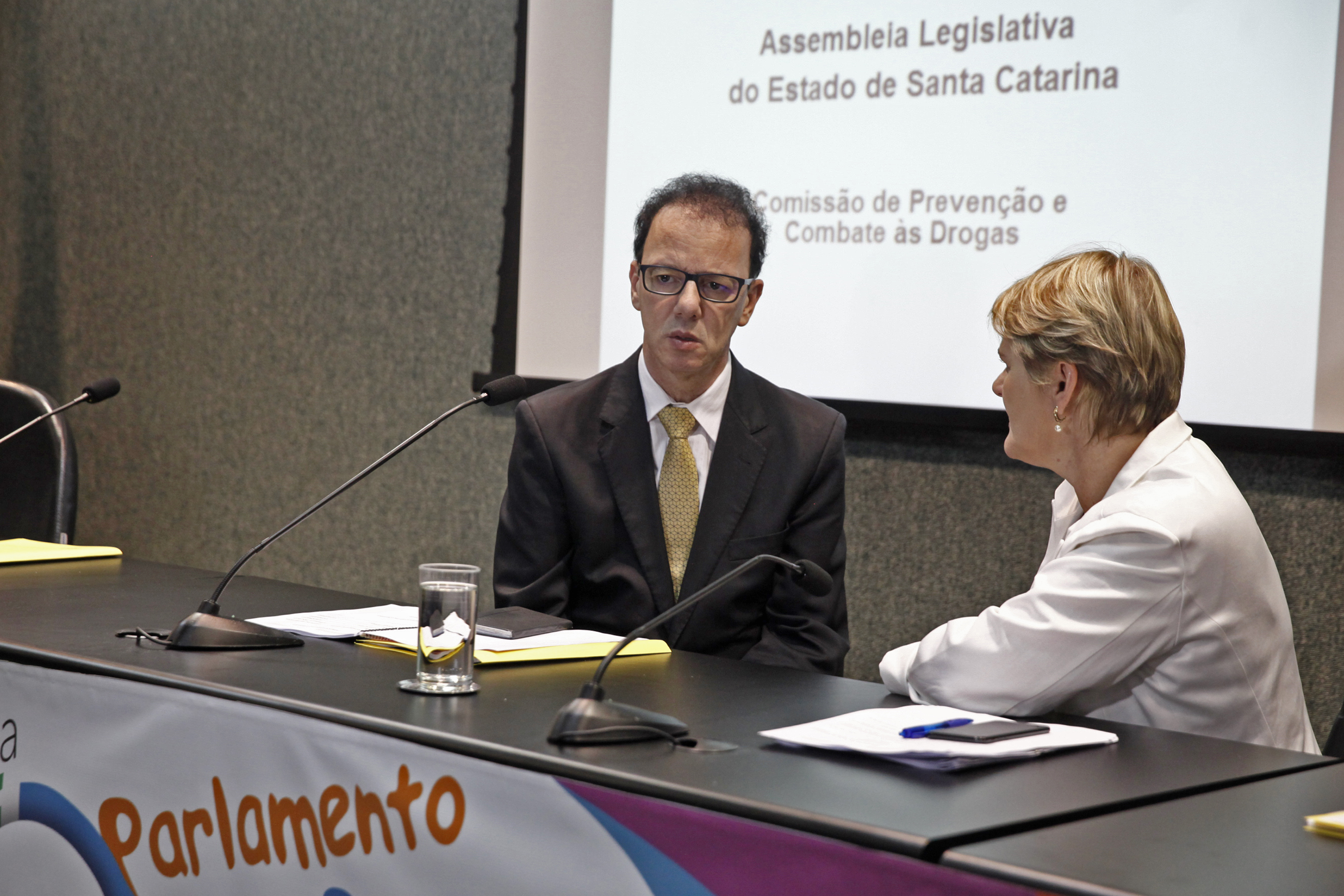 Comissão de Prevenção e Combate às Drogas.
