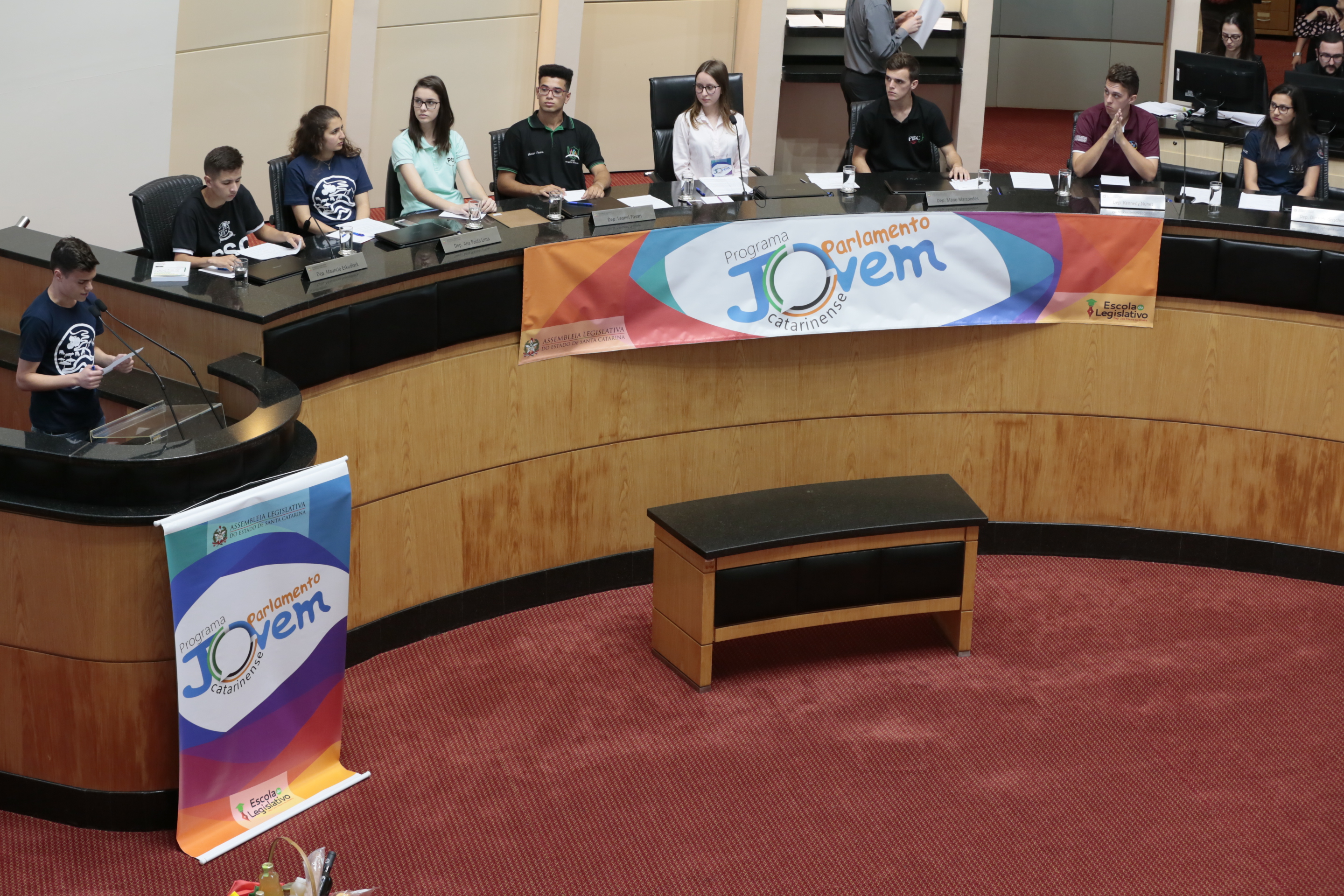 Sessão Ordinária do Parlamento Jovem.
