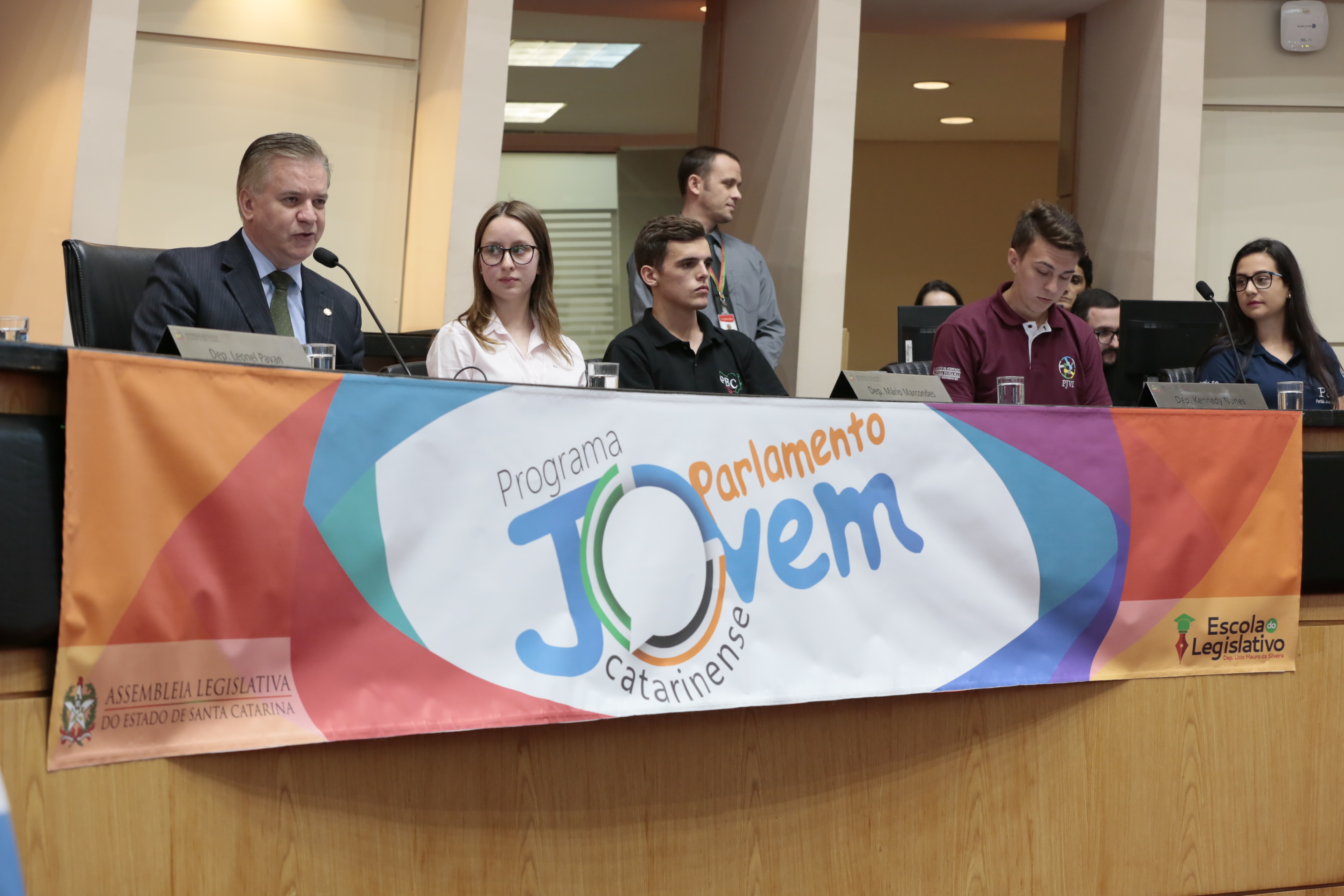 Sessão Ordinária do Parlamento Jovem.