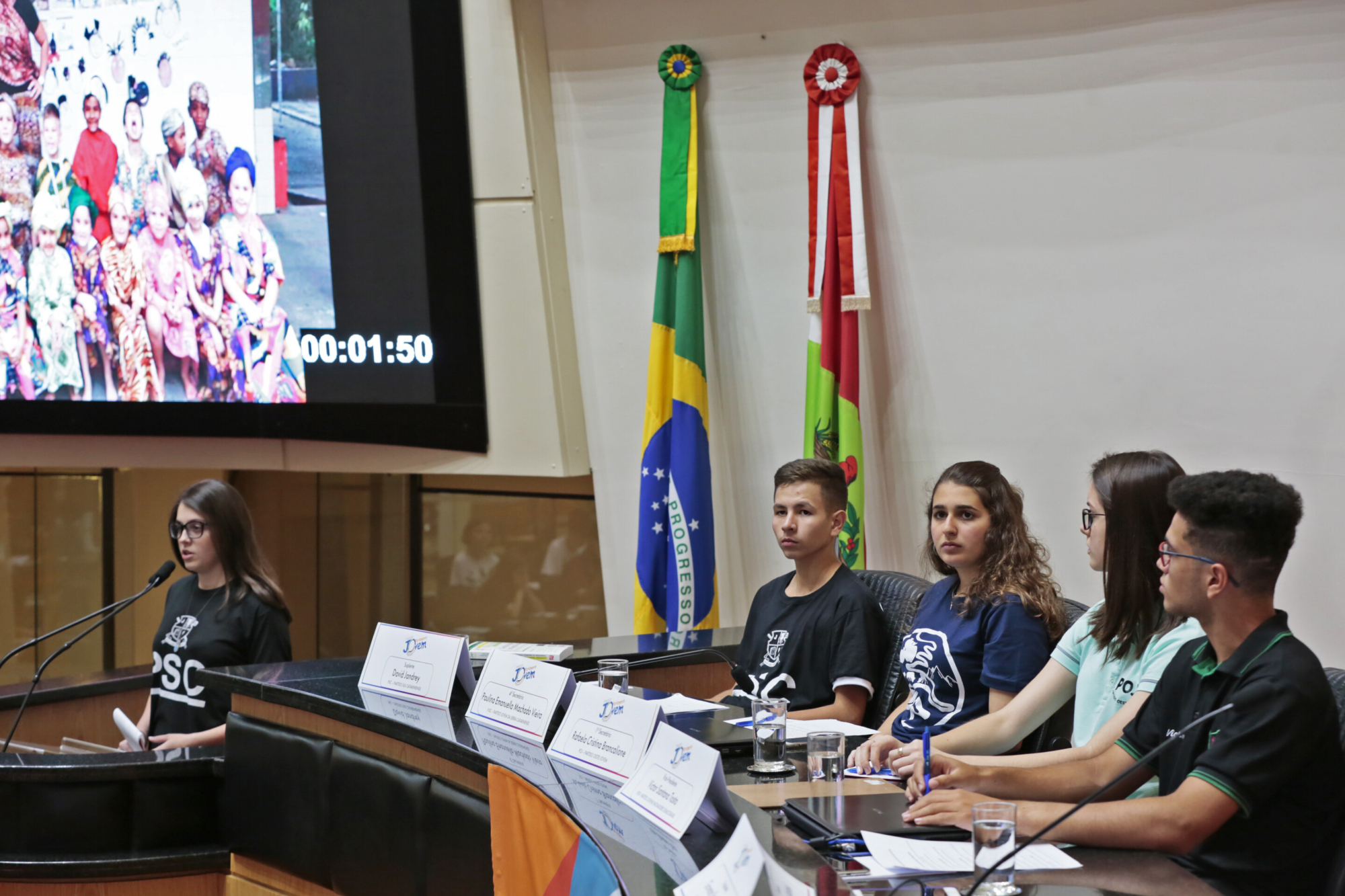 Estudantes do Parlamento Jovem apresentam nove PLs ao final da 25ª edição