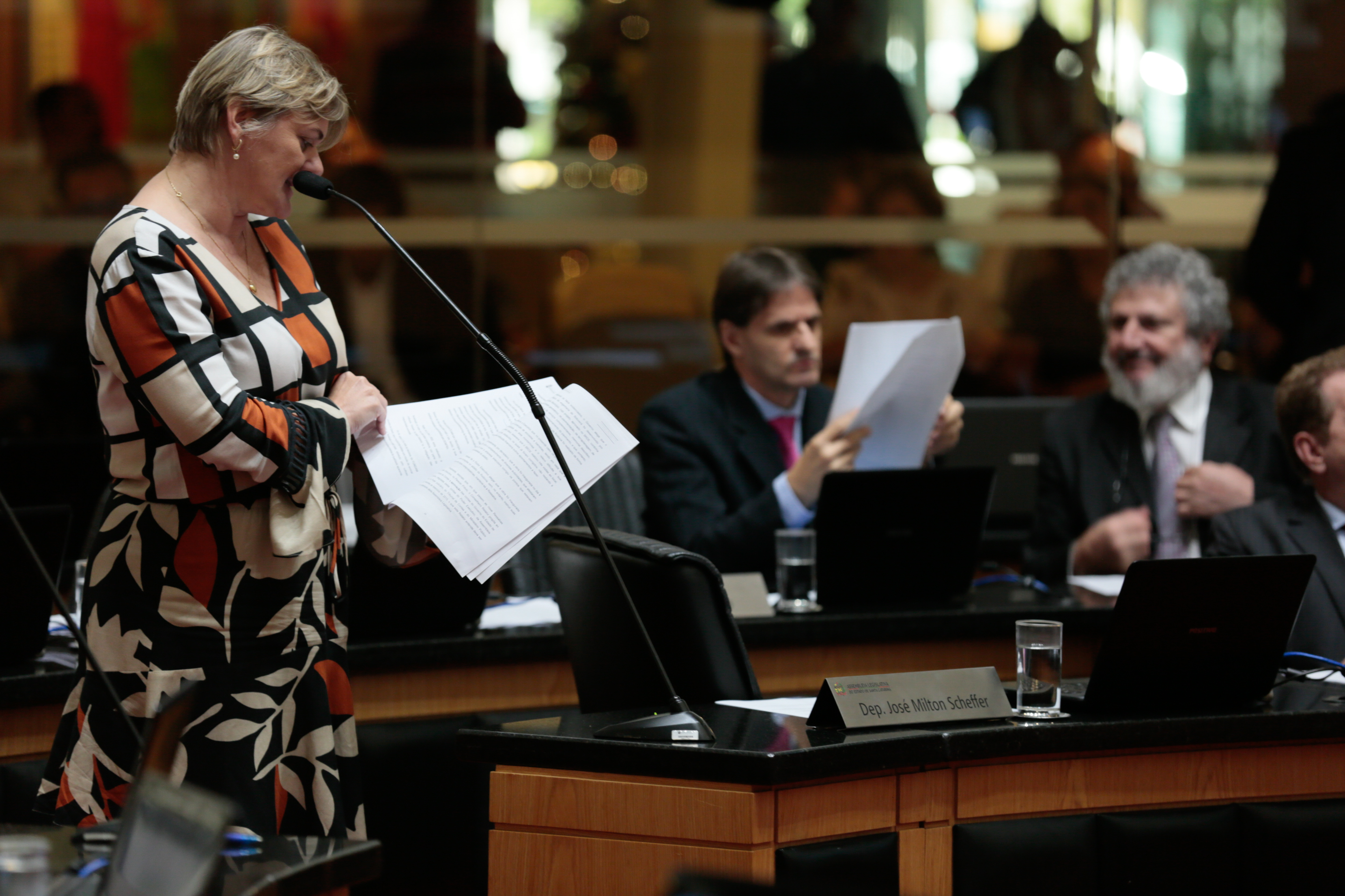 Sessão Ordinária Seguida da Comissão de Reforma do Regimento Interno.