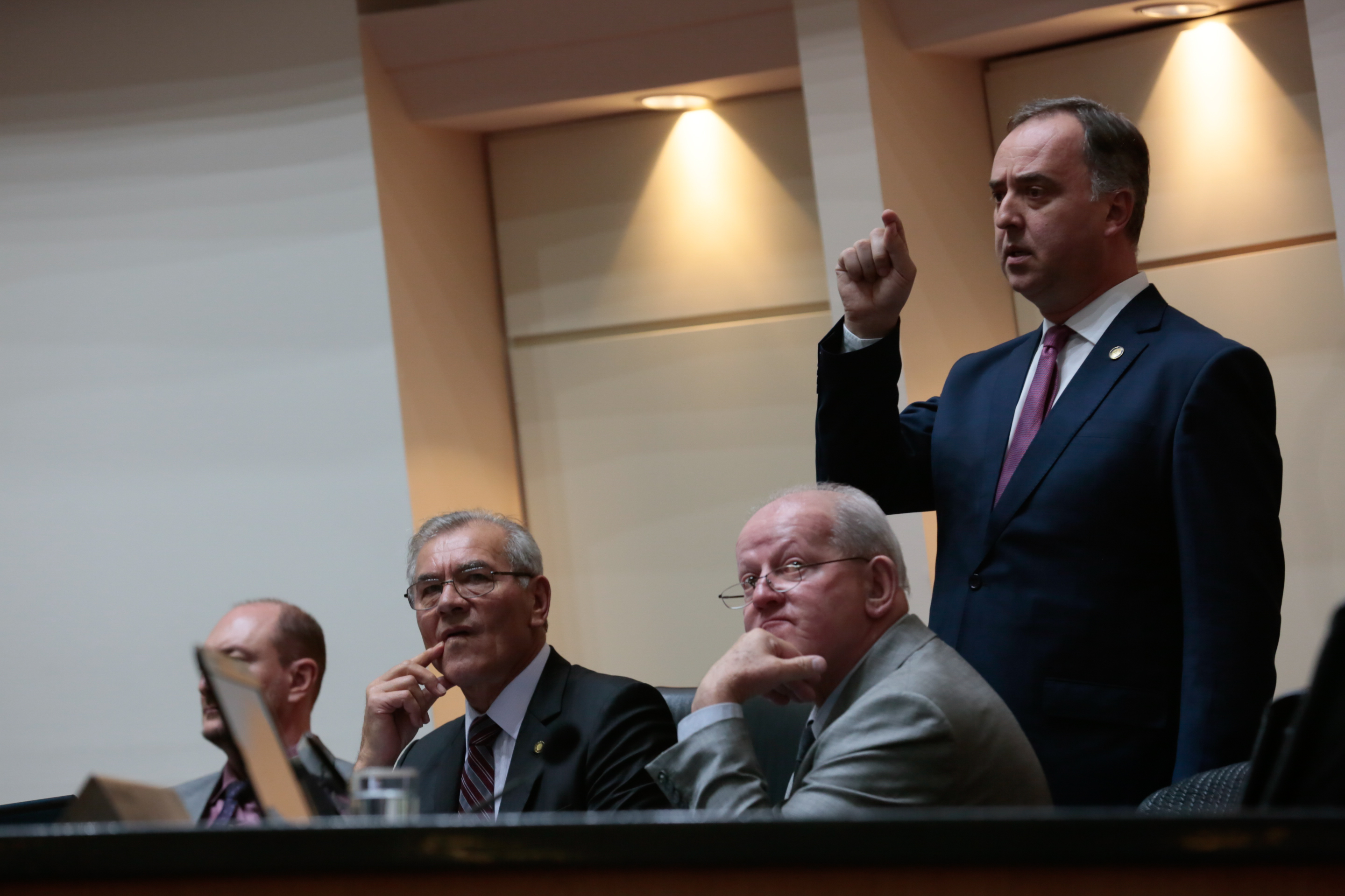 Sessão Ordinária Seguida da Comissão de Reforma do Regimento Interno.