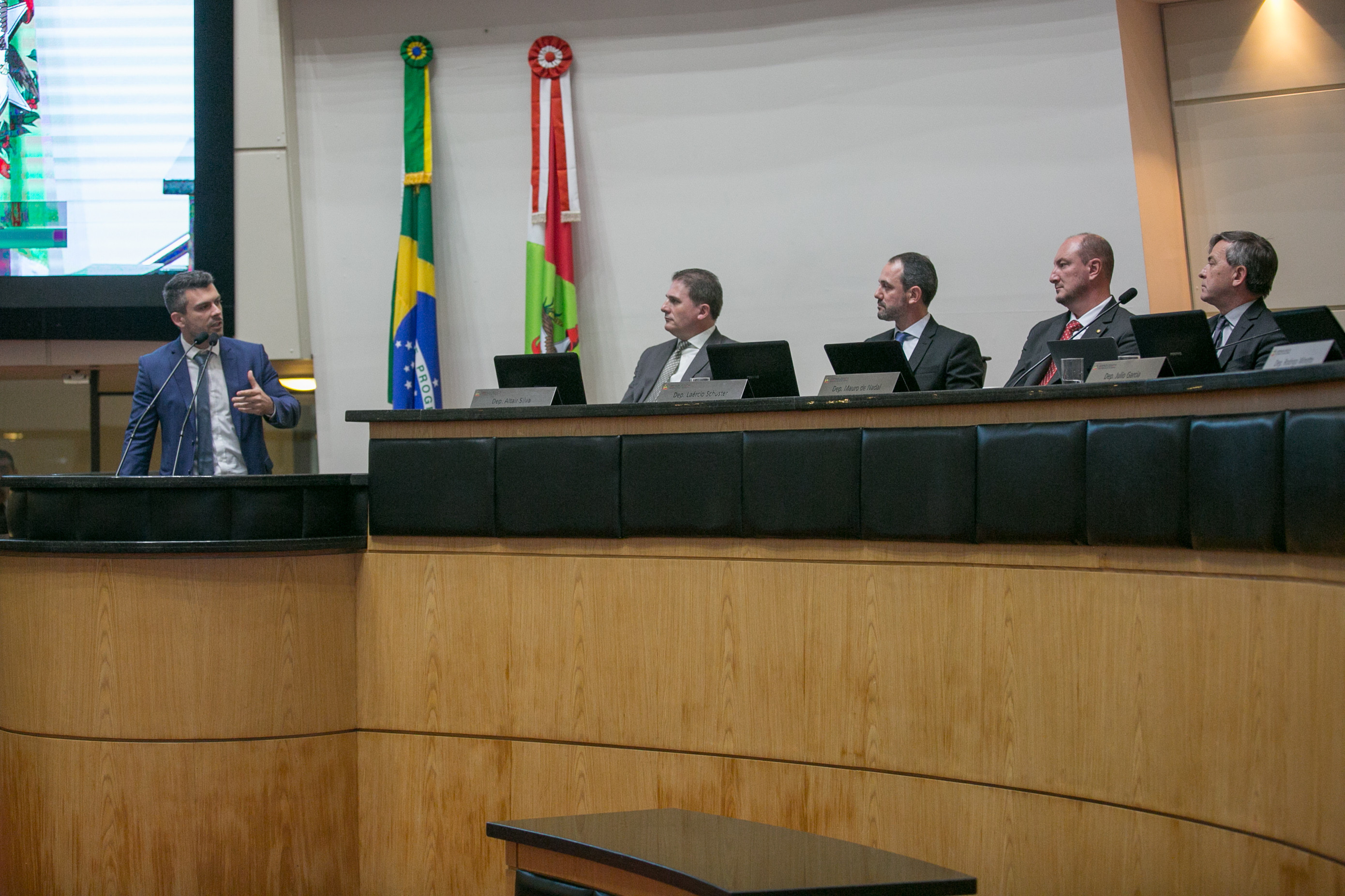 SESSÃO ESPECIAL - Secretário da Fazenda Paulo Eli Responde Convocação da Alesc.