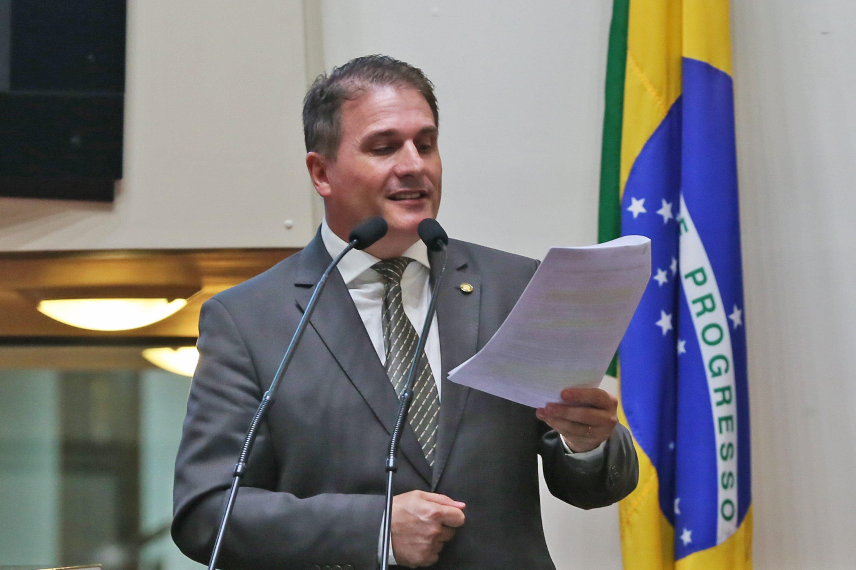 SESSÃO ESPECIAL - Secretário da Fazenda Paulo Eli Responde Convocação da Alesc - Parte 02.