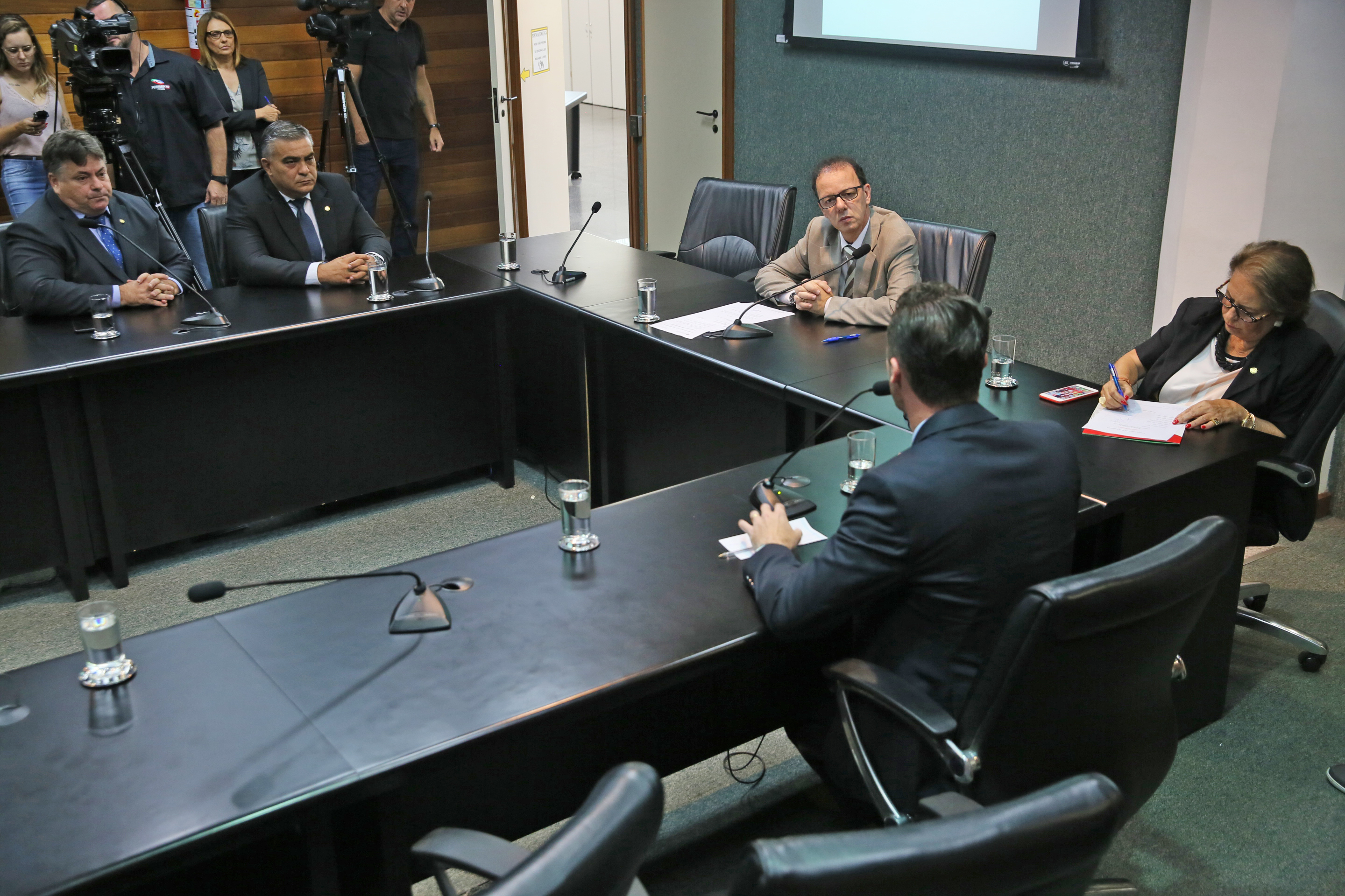 INSTALAÇÃO DAS COMISSÕES - Comissão de Prevenção e Combate às Drogas é Instalada.