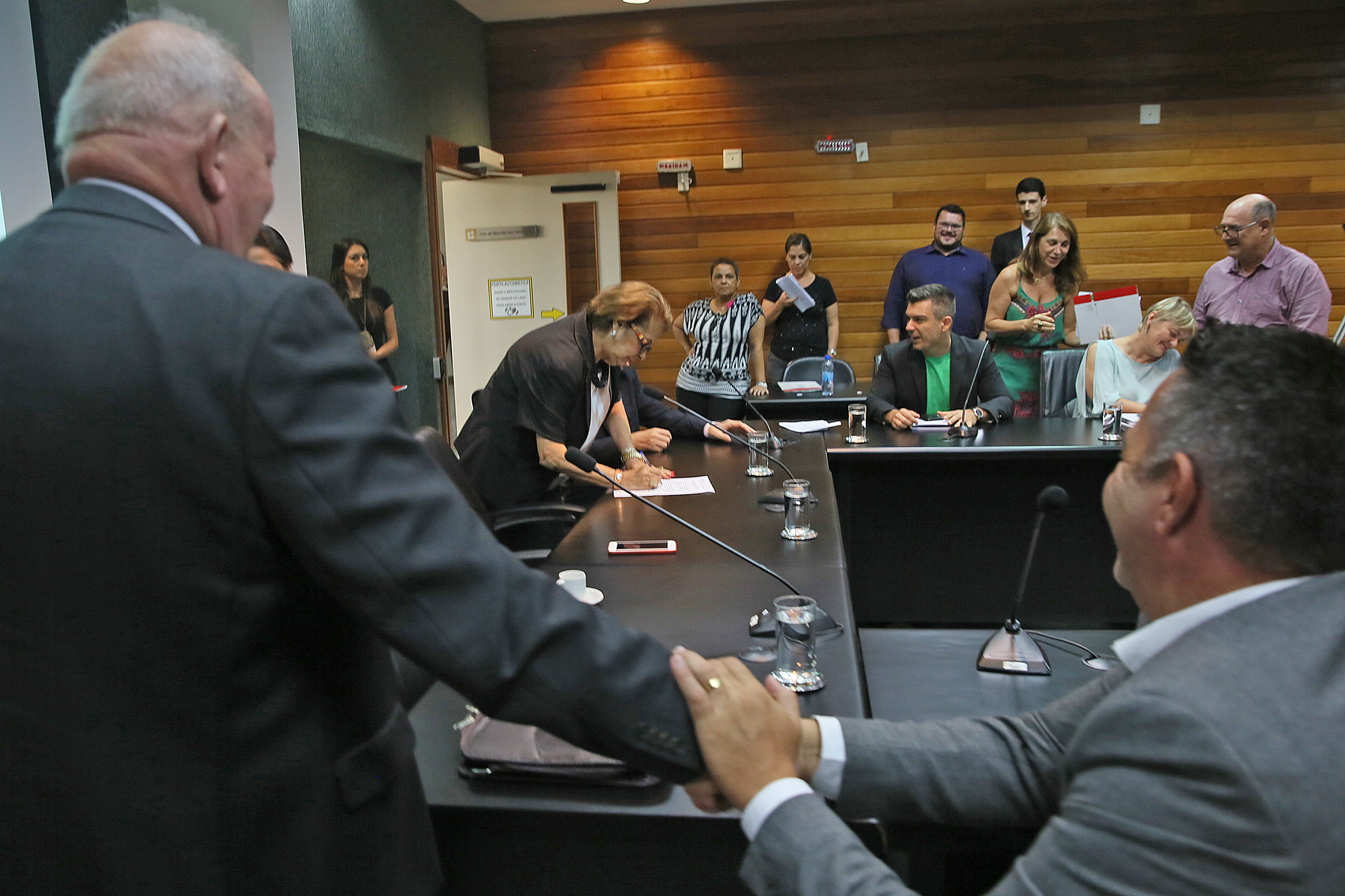 INSTALAÇÃO DAS COMISSÕES - Comissão de Economia é Instalada